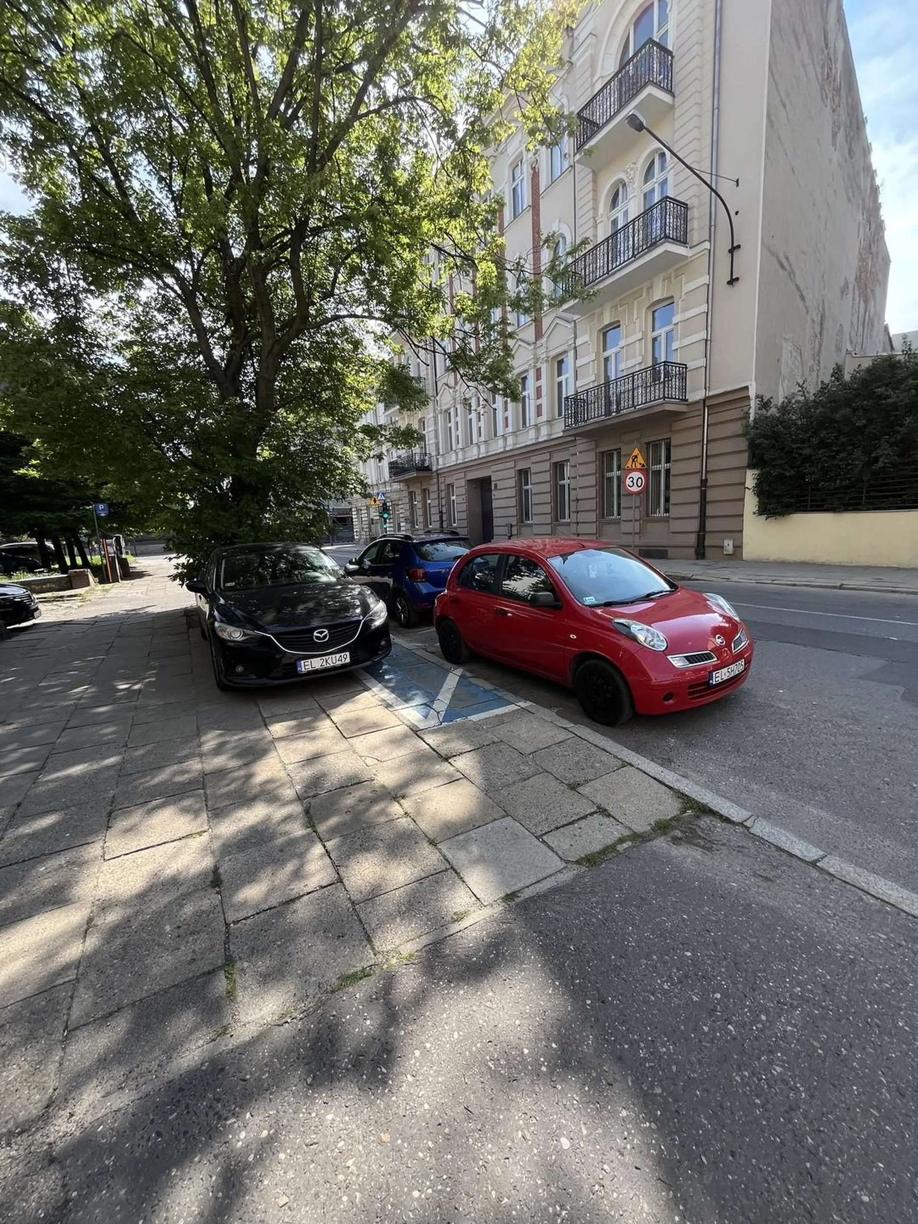 Parkowanie w miejscu dla inwalidy