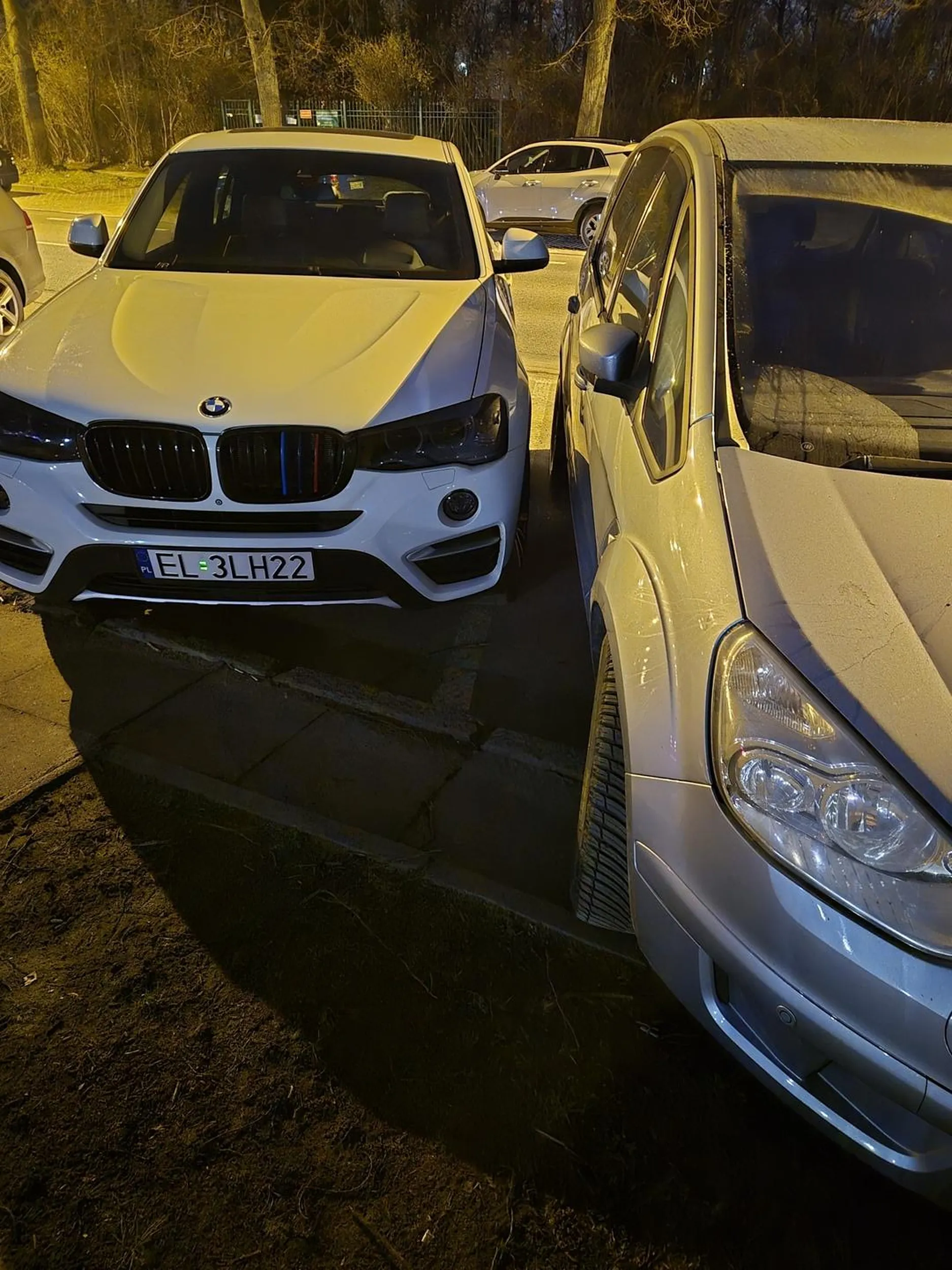Dziękuję kierowcy BMW za wgniotke na drzwiach
