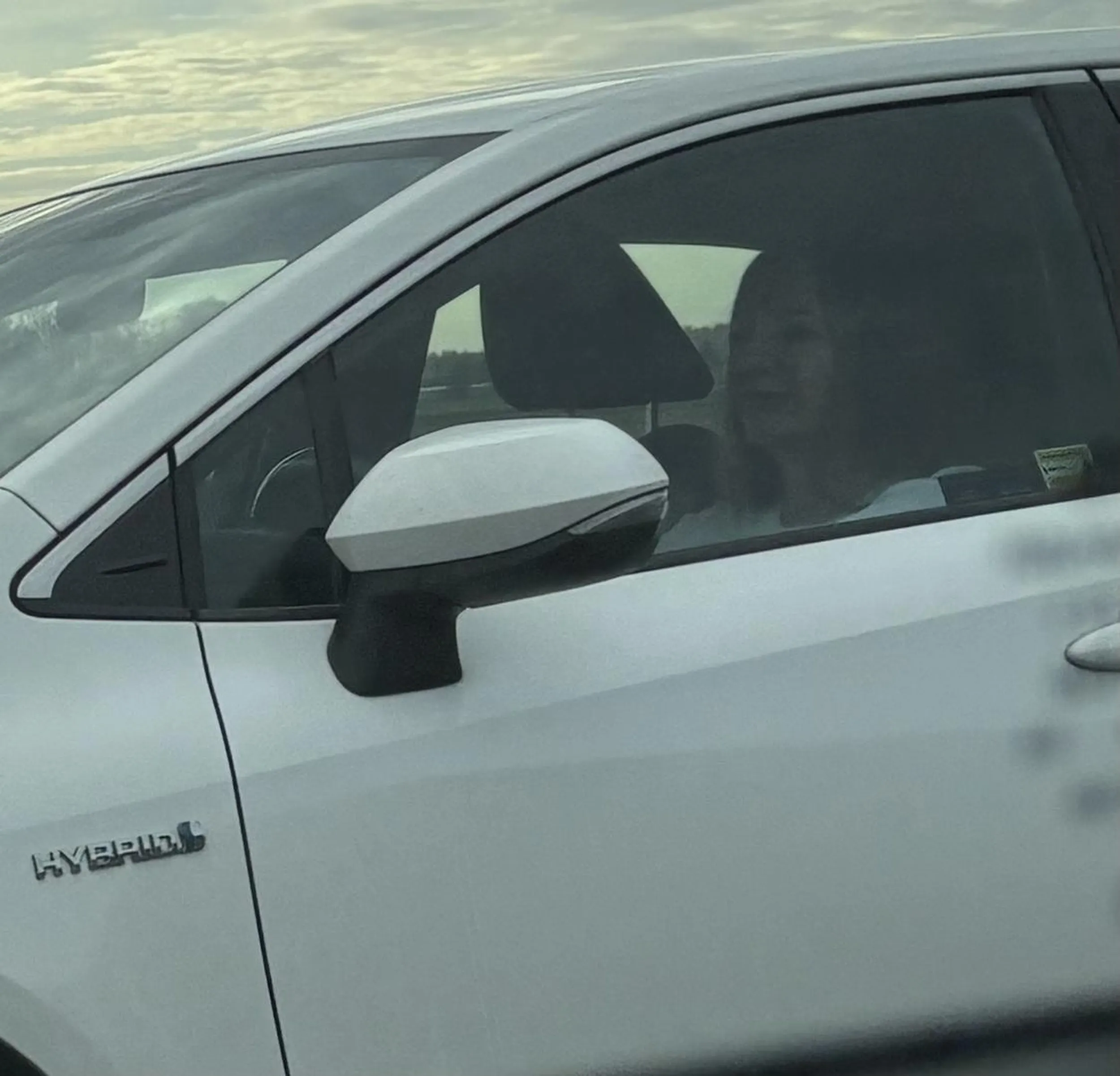 Za dużo kwasu w ustach, a za mało w głowie. Nie polecam tego corollowicza.