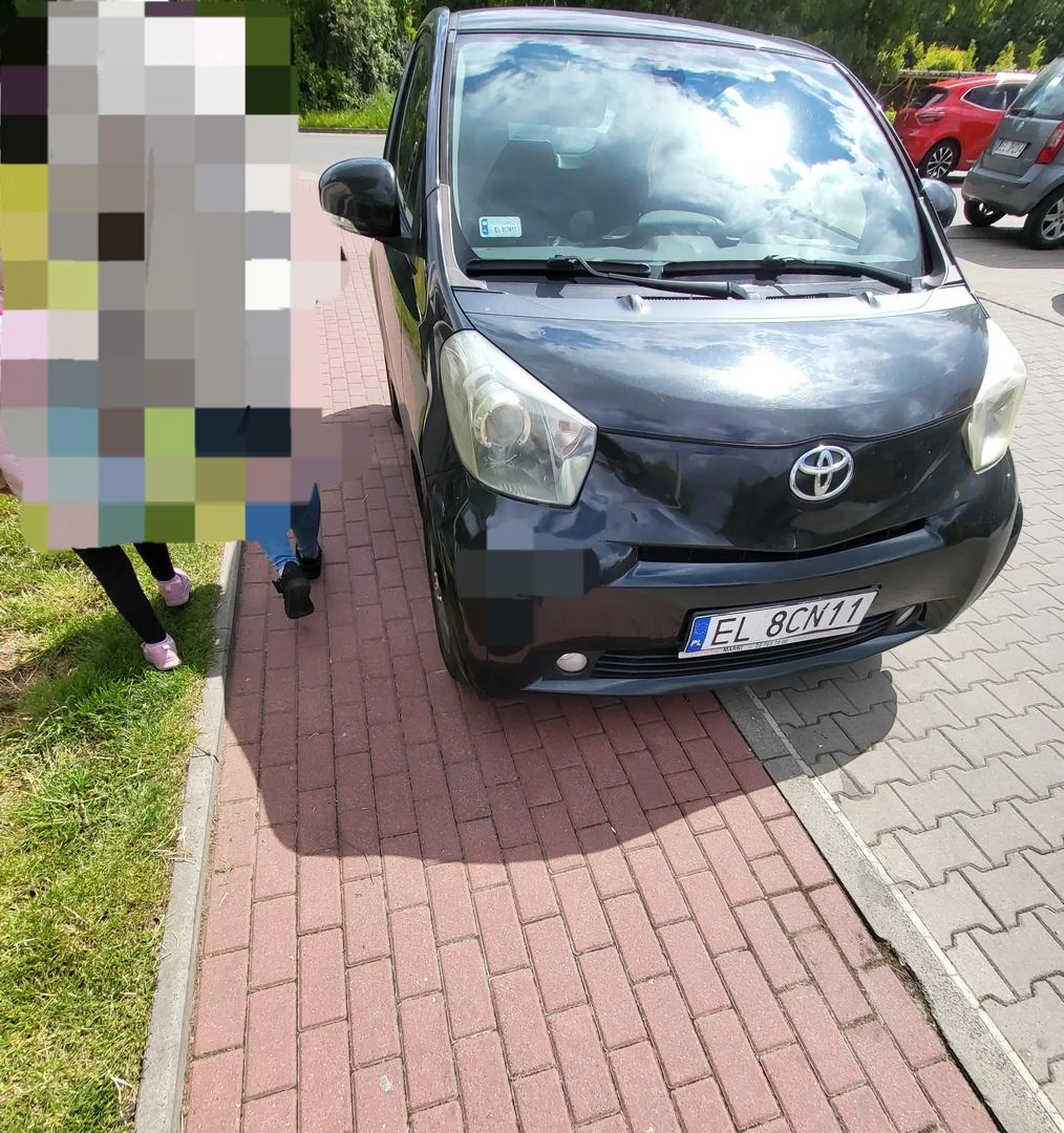 Parkowanie na chodniku