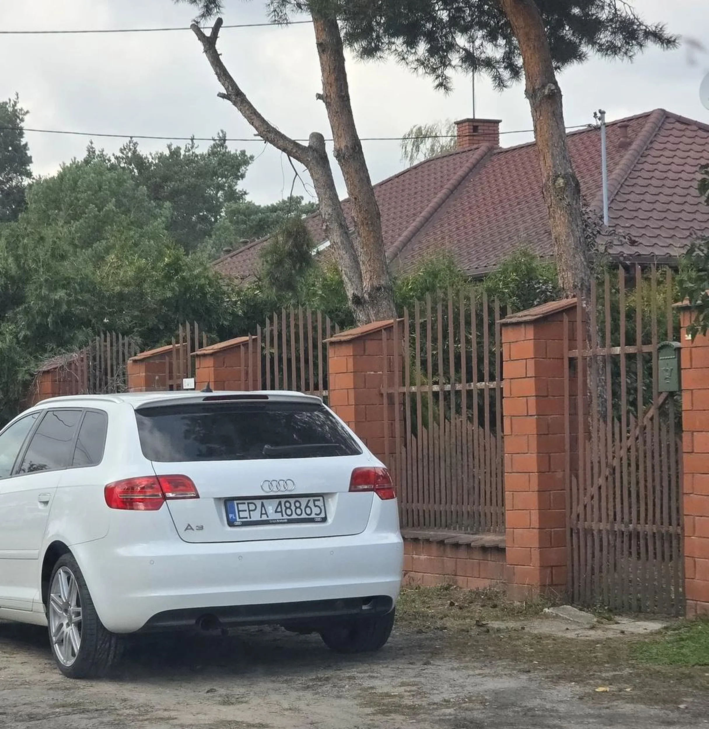 Jeszcze szybciej jeździj czarna 16-latko mandat wstawią. Ludzi pozabijasz.