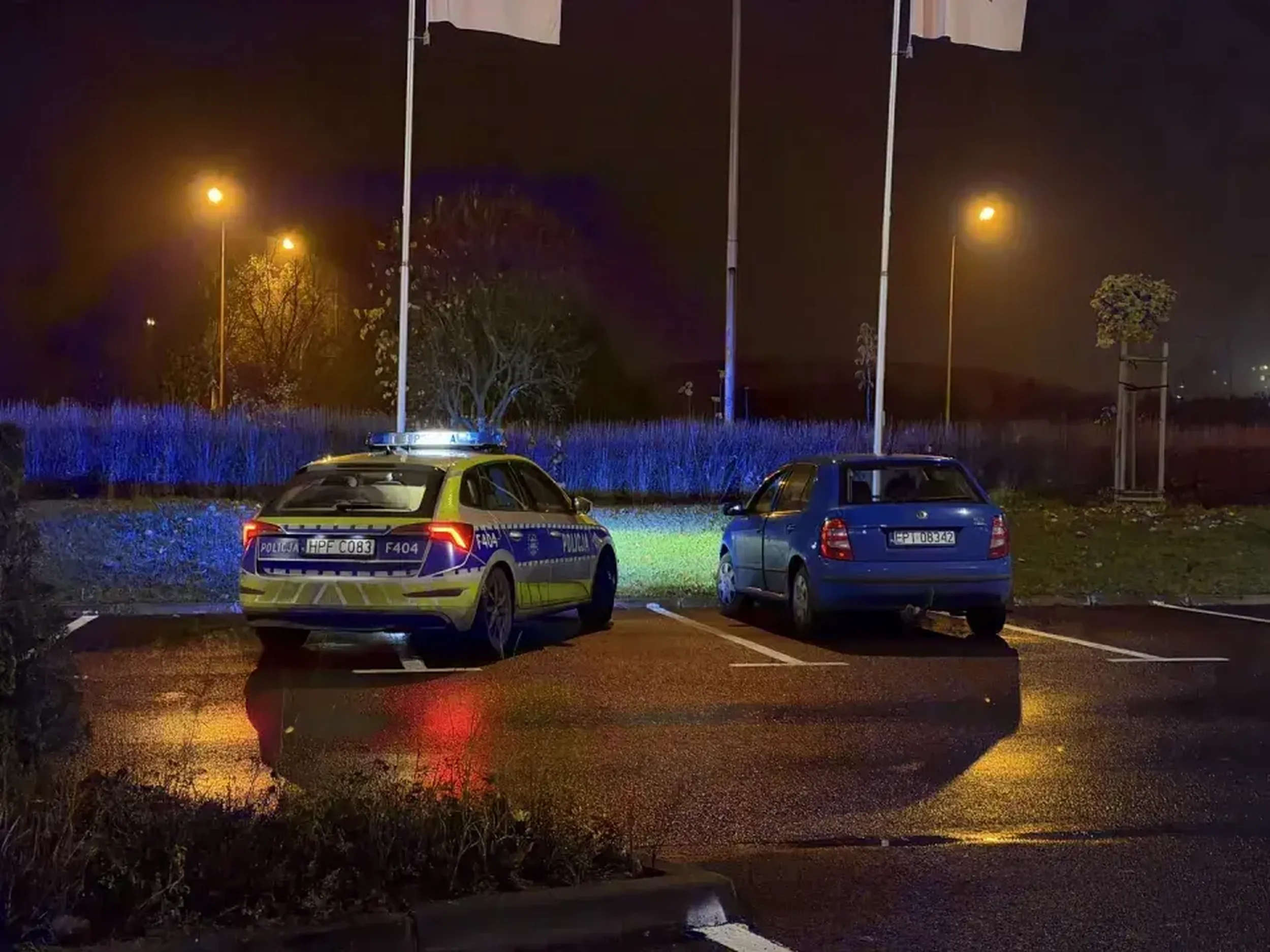 Uwaga. Ta kobita jeździ autem pod wpływem alkoholu!!! https://epiotrkow.pl/news/policja-zatrzymala-nietrzezwa-kierujaca-w-piotrkowie-trybunalskim-miala-prawie-promil,60271