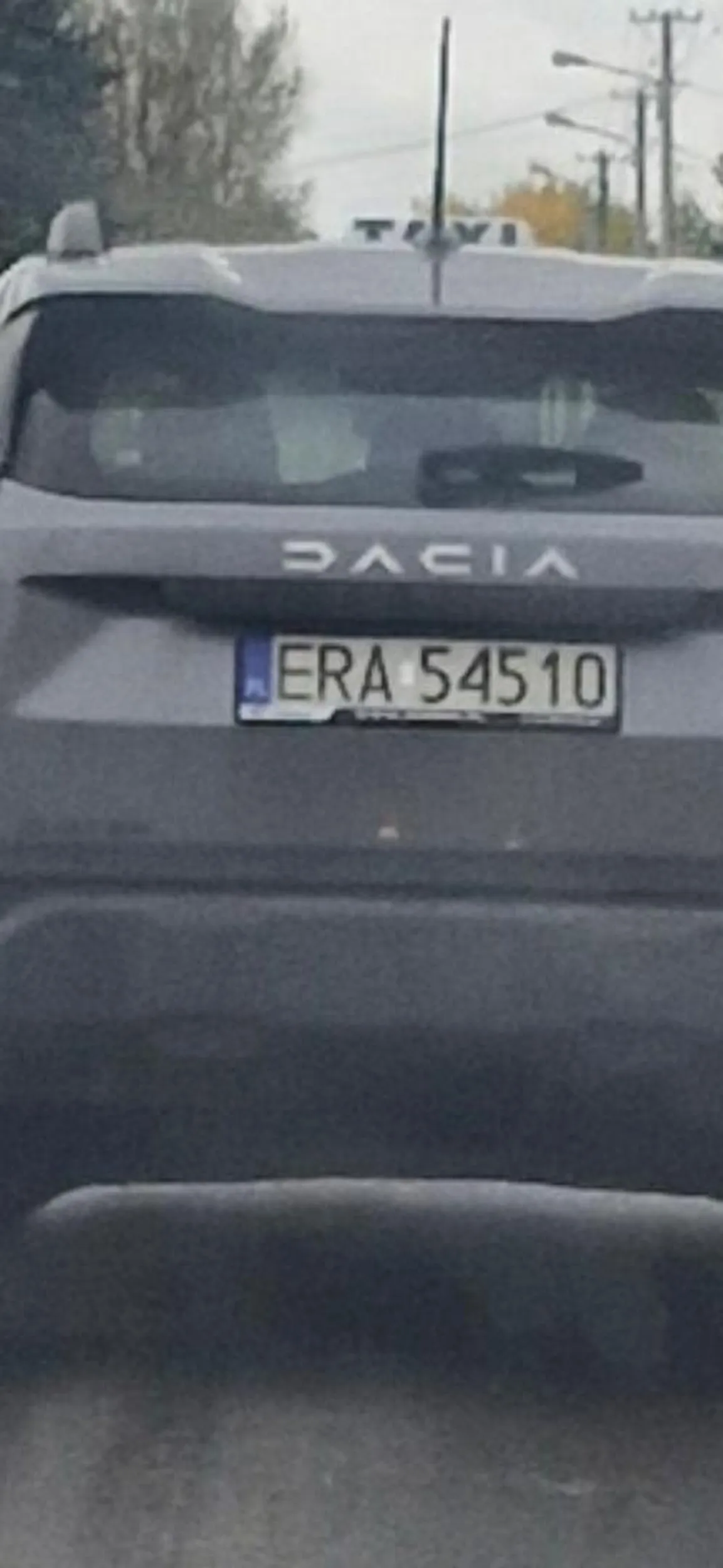 Pan który ma gdzies zasady o RD powienien stracić licencje i prawko! Wiecznie mu spieszno