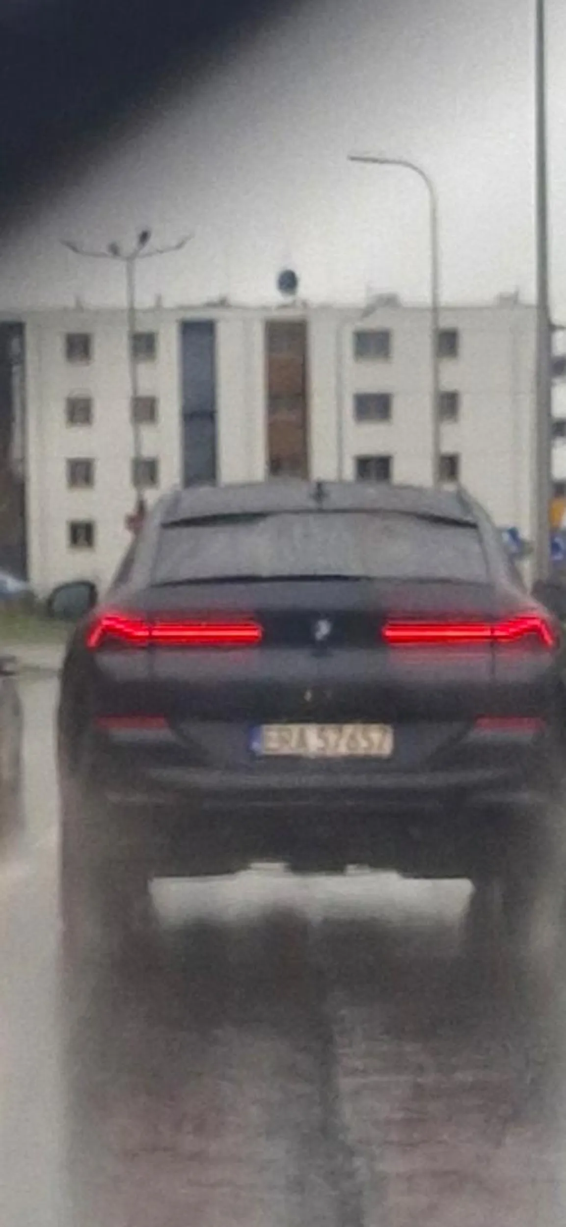 Ze masz bmw to cie upoważnia do  wymuszania  pierwszeństwa na innych?
