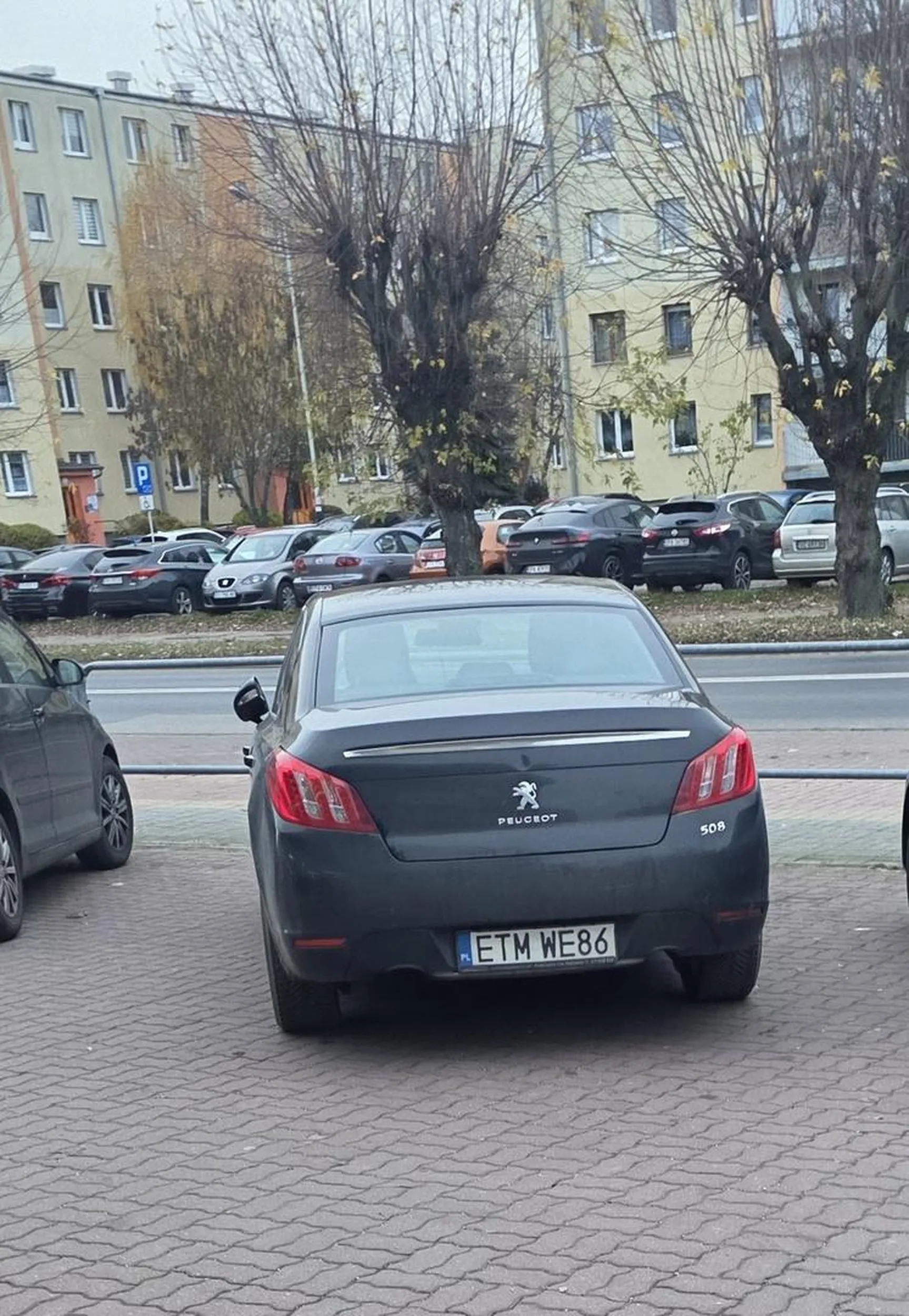 Tajniacy, Jareczek wozi Rutkowskiego, uwaga!!!