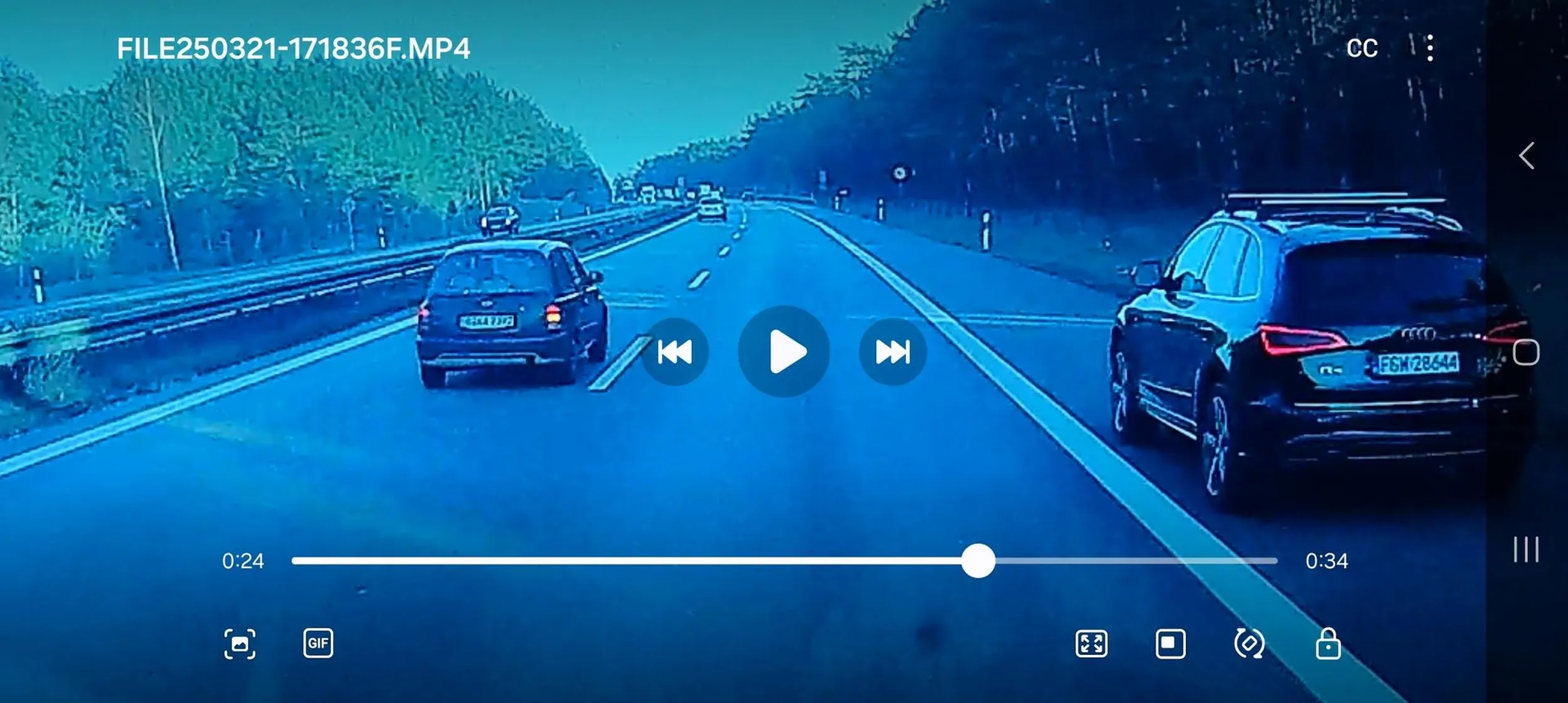 Albo grubo albo wcale. Kolega się bardzo spieszy do domu, wyprzedzajac awaryjnym. Nagranie z A24 w Niemczech.