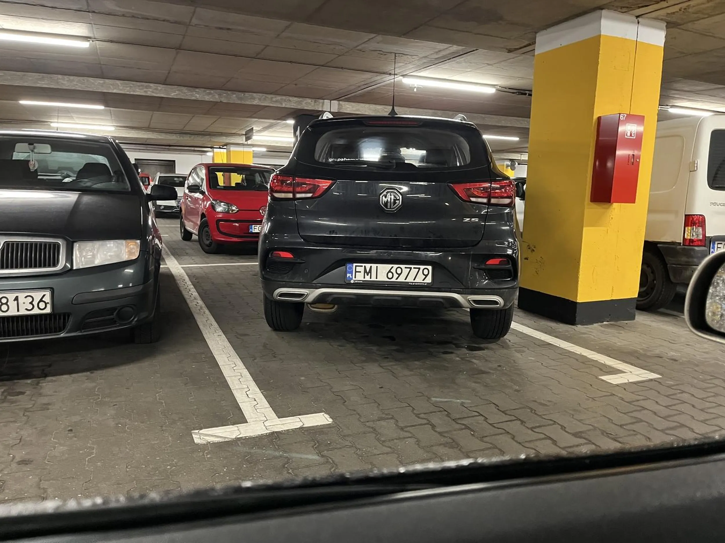 Zajebisty parking  ?‍♂️?‍♂️?‍♂️