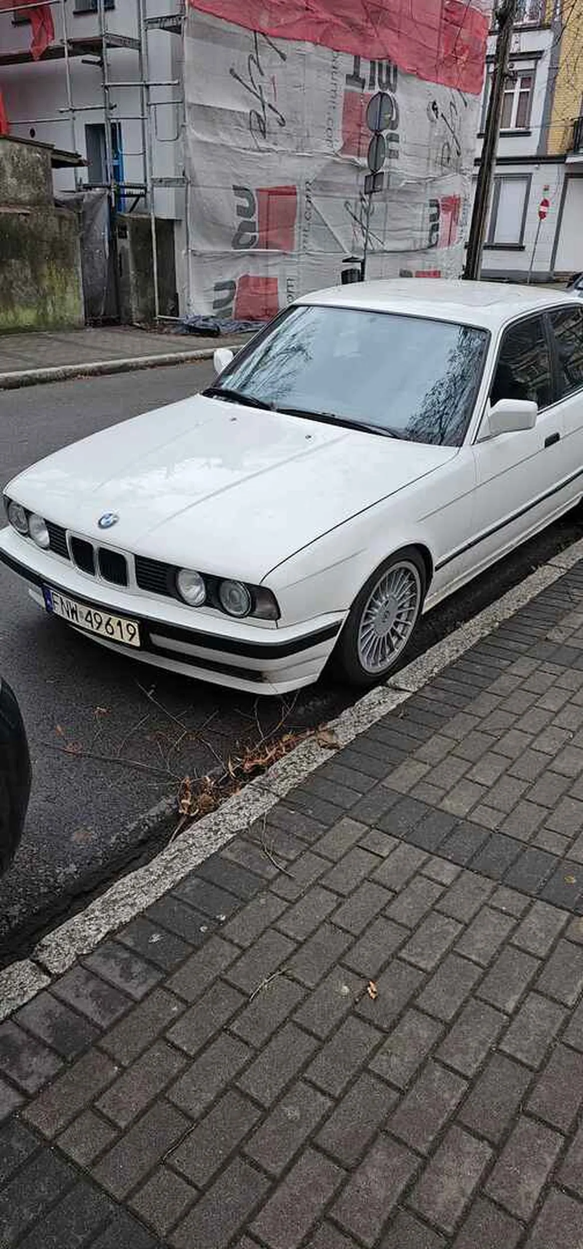 nie polecam kierowcy, bardzo nieuprzejmy, wymusza pierwszeństwo, nie umie korzystać z kierunkowskazów (zakładając że ma je zamontowane)