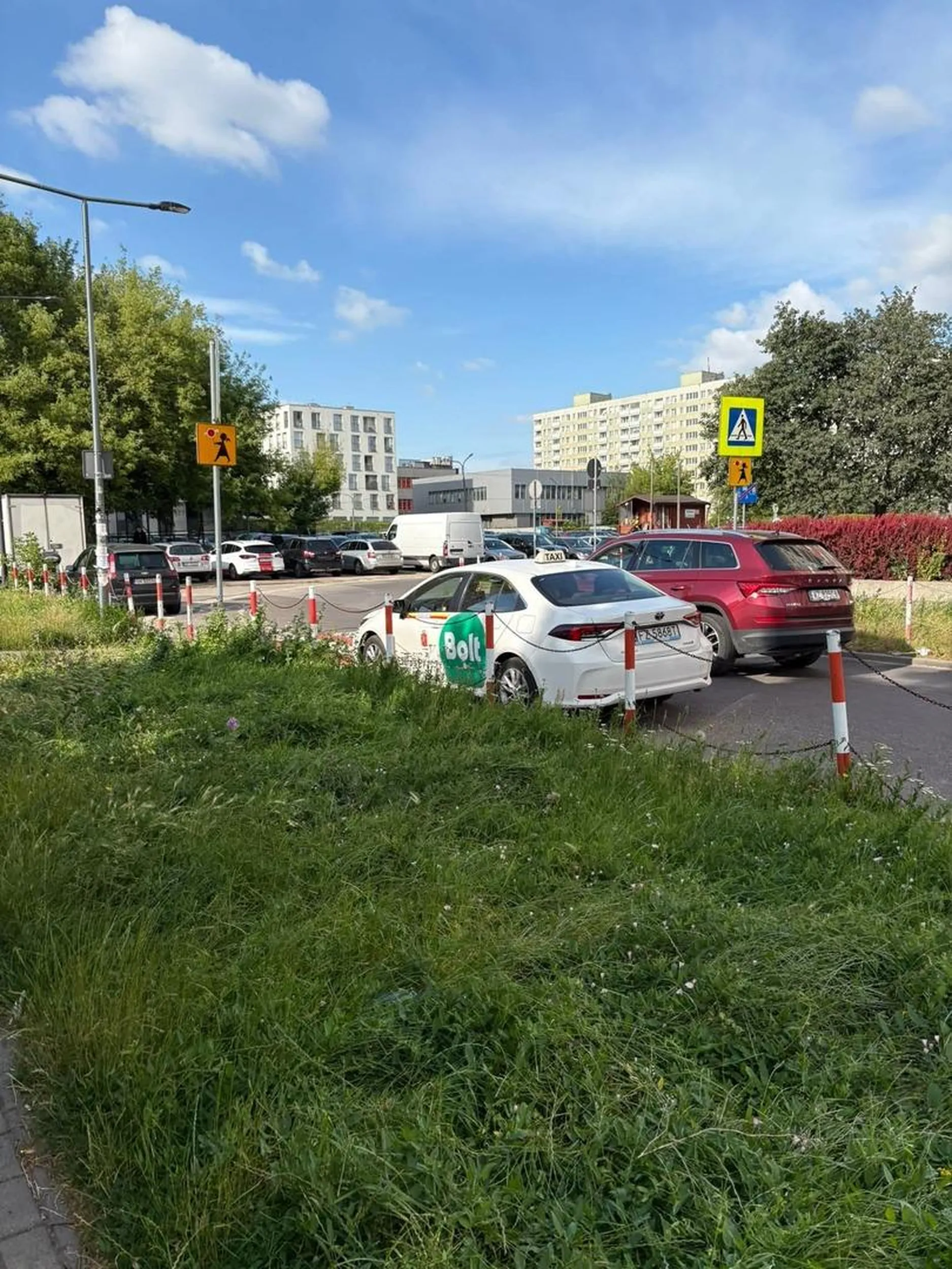 15 metrów od pasów jak chcesz parkować