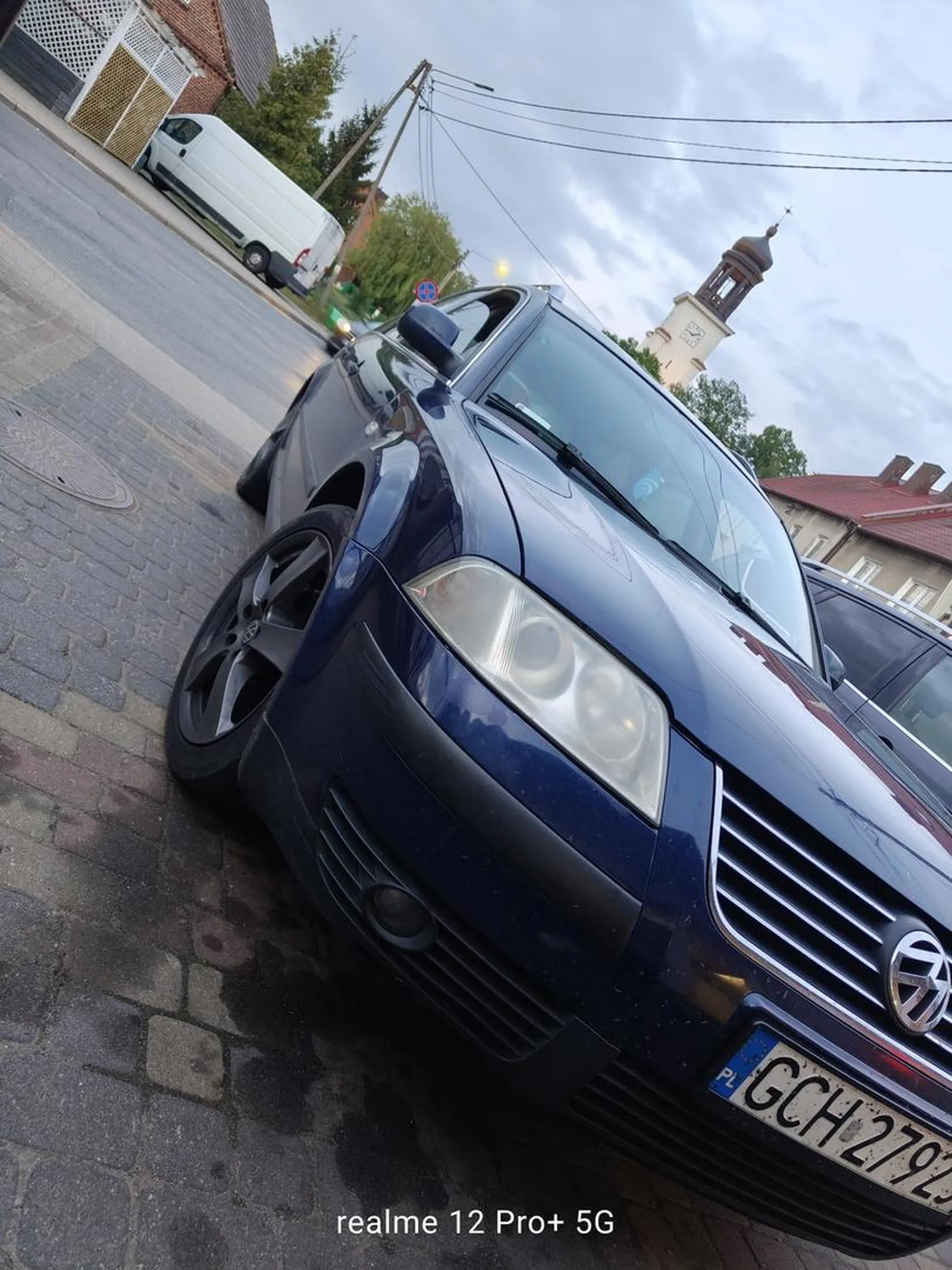 Kierowca perełka czasem włoży kogoś do bagaja ale to wyjątek, a tak to dobry kierowca