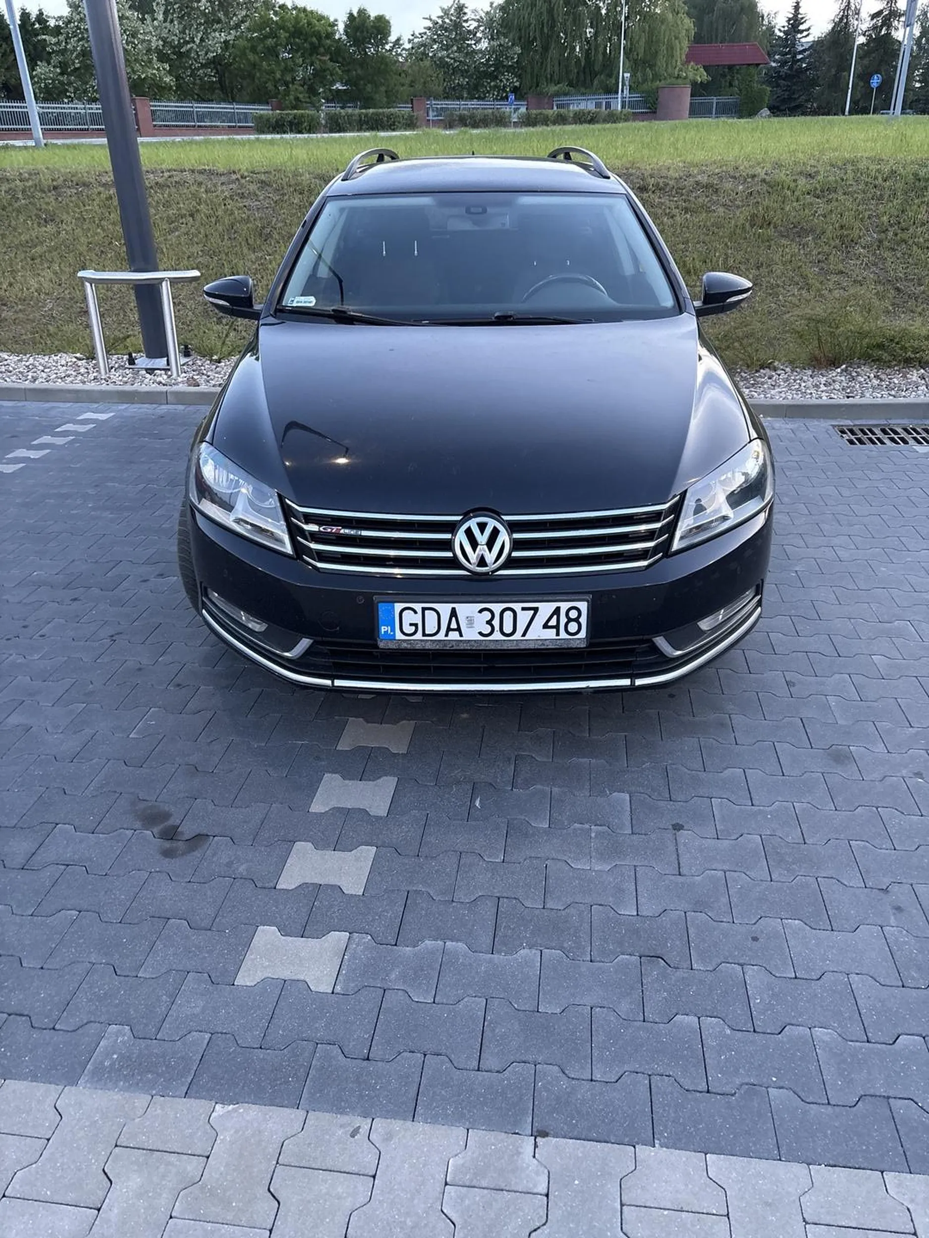 Chłopie prawo jazdy zrób na nowo. Jak tak można parkować. Ponton normalnie