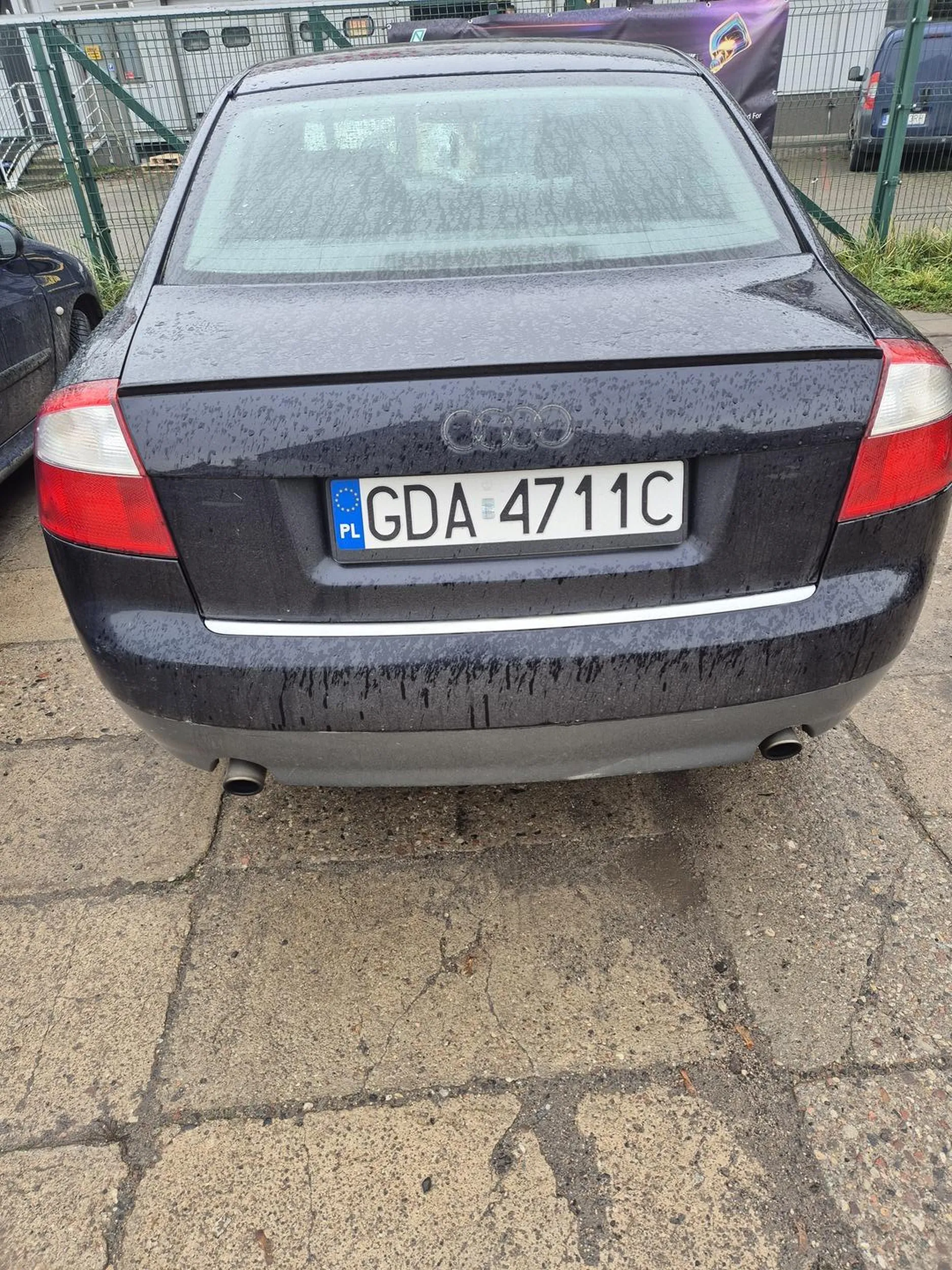 Nie polecam użytkowniczki tego pojazdu,oszukuje zus i się łajdaczy