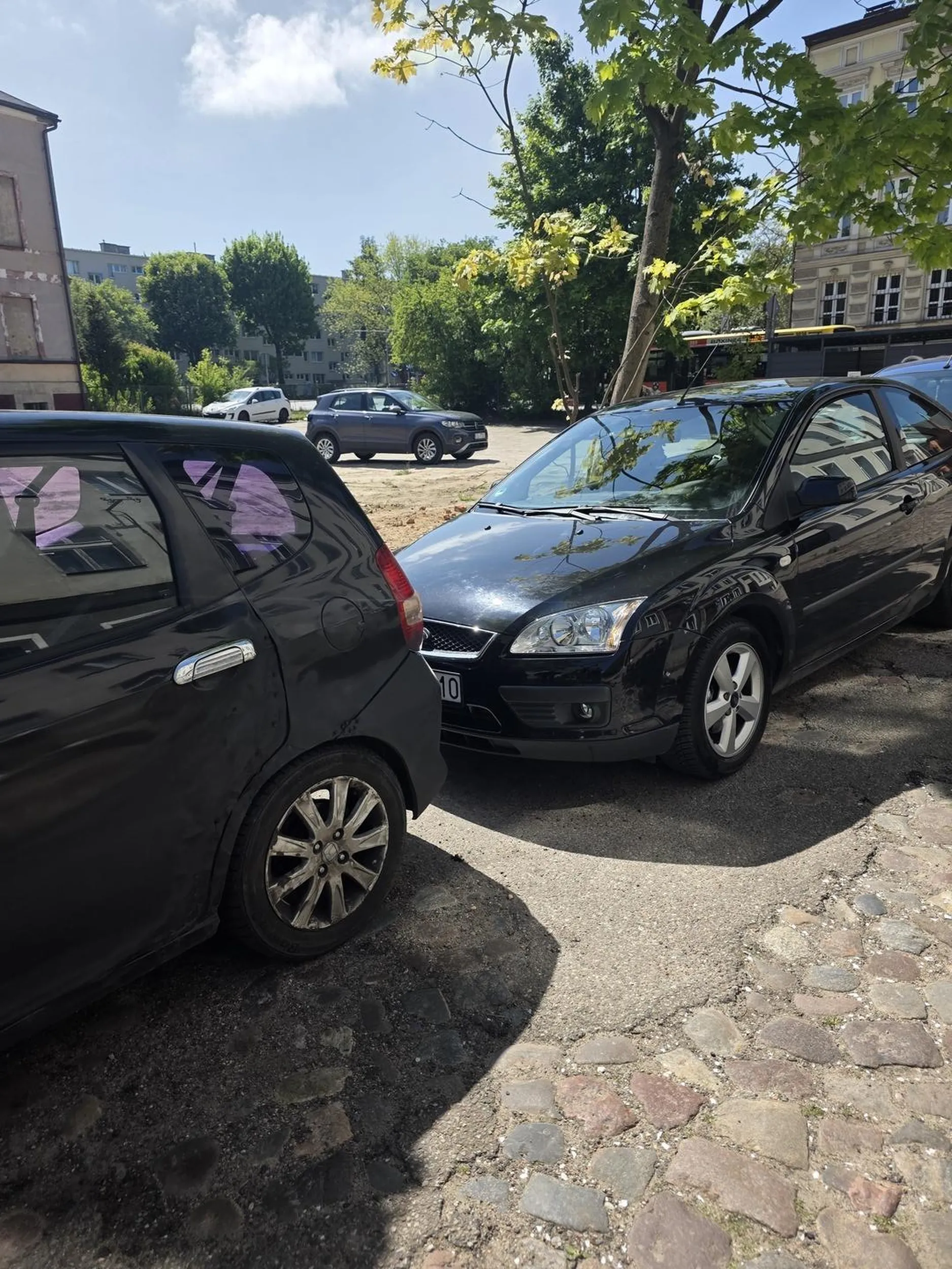 Pozdrawiam bezmózga który zastawił forda.