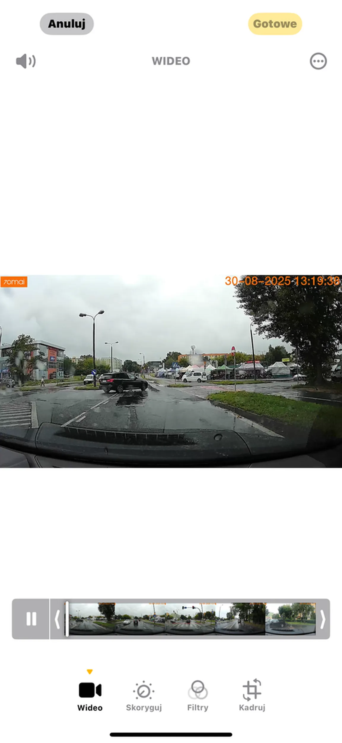 Opasły knur wjechał mi z prędkością 5km/h z drogi podporządkowanej prawie przed maskę