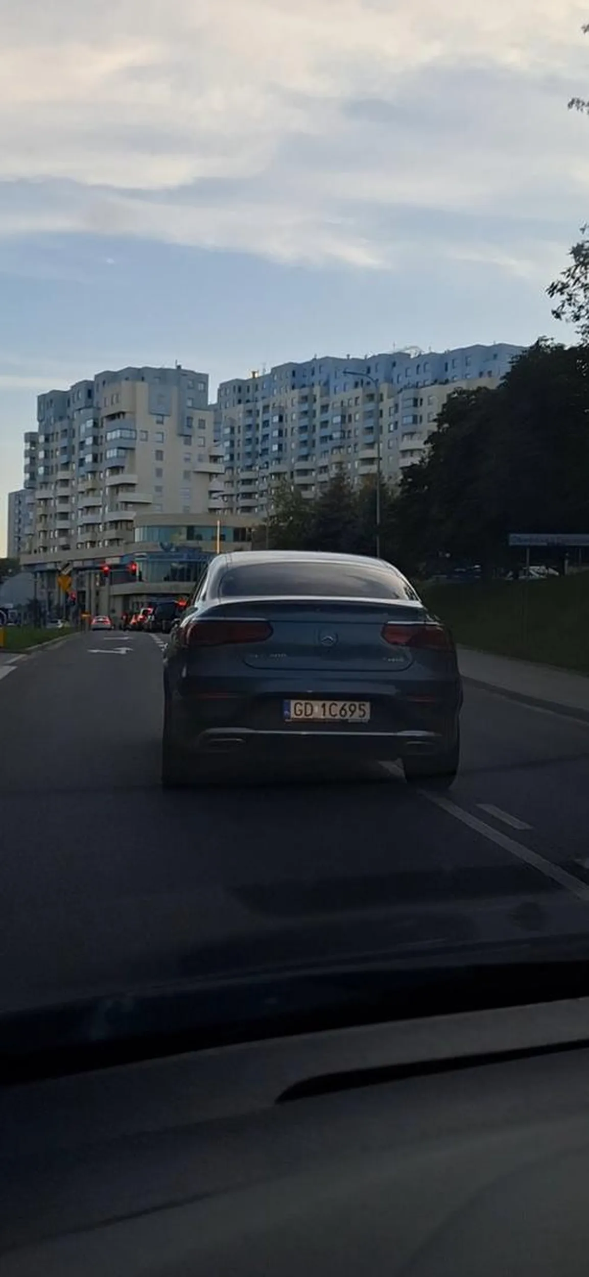 Paniusia jeździ jak chce kierunków też nie umie włączyć