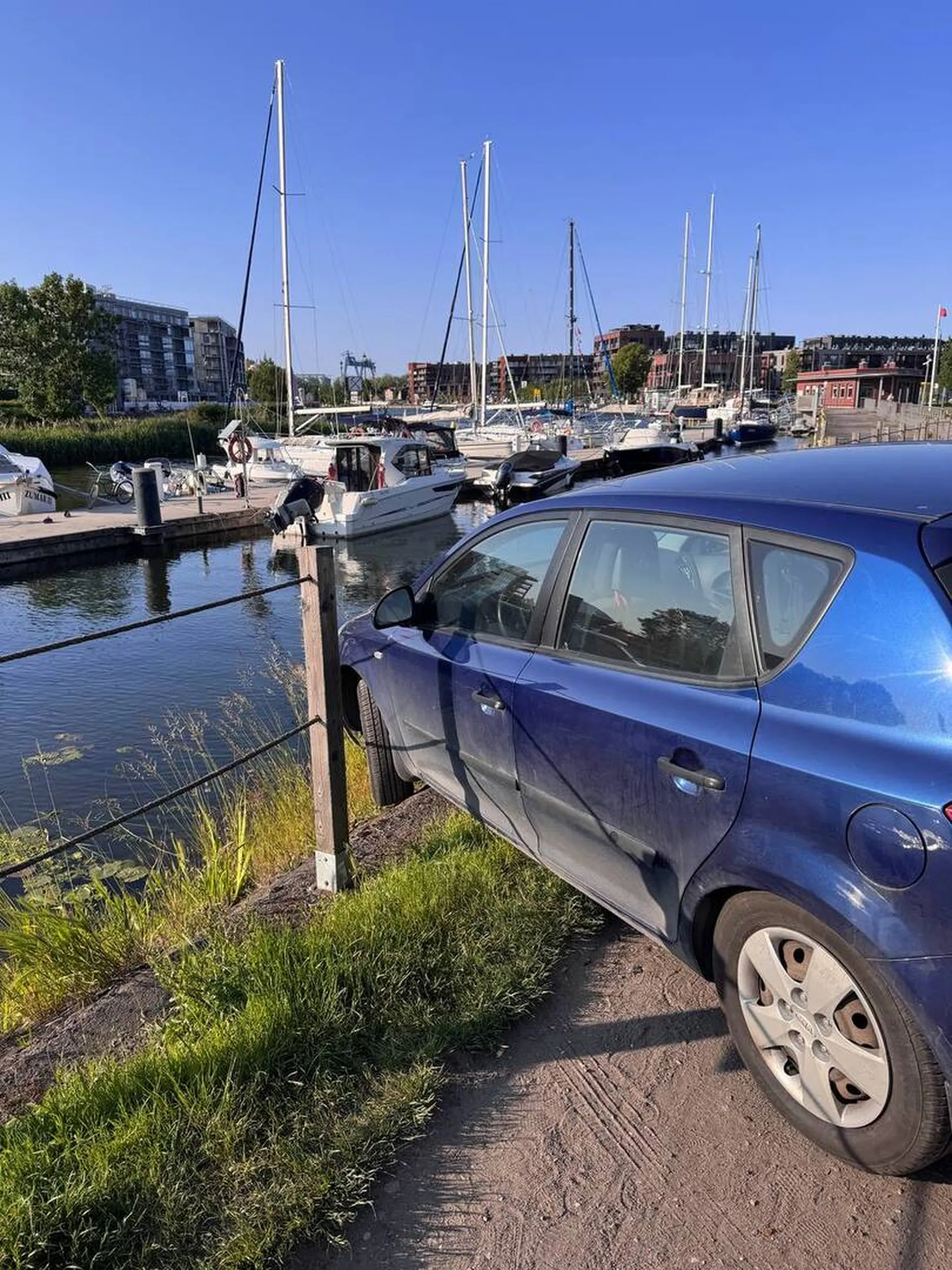 Zapomniałeś zaciągnąć ręczny