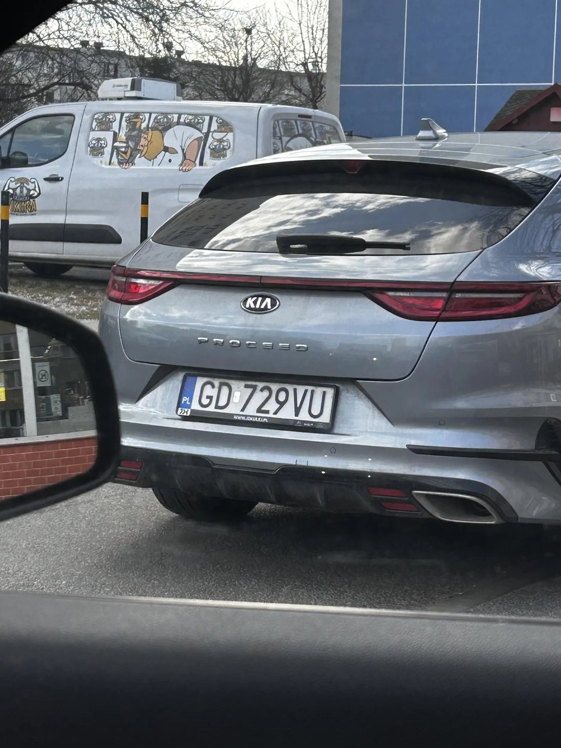 Kierowca nie umie używać mózgu oraz parkować