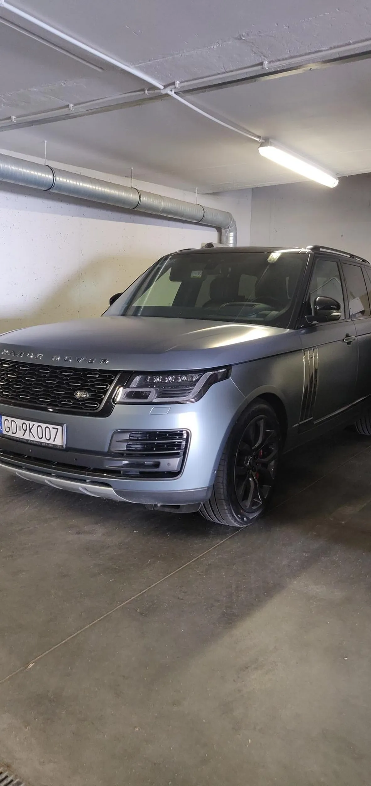 Bardzo fajny kierowca tańczy auto wygląda jak czołg ogólnie SLAY??