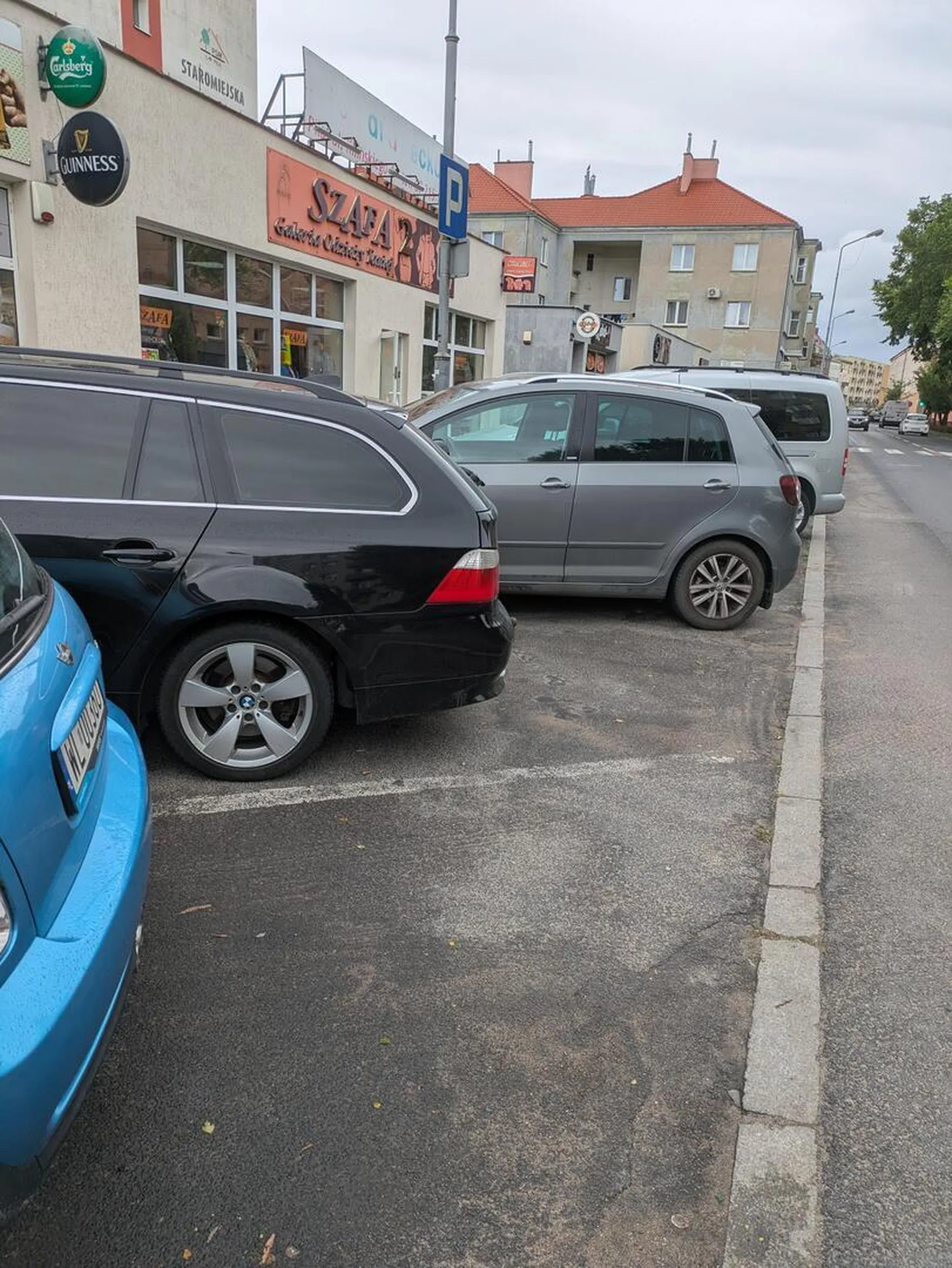 Zaparkuje na chodniku i go zablokuje bo mam małego