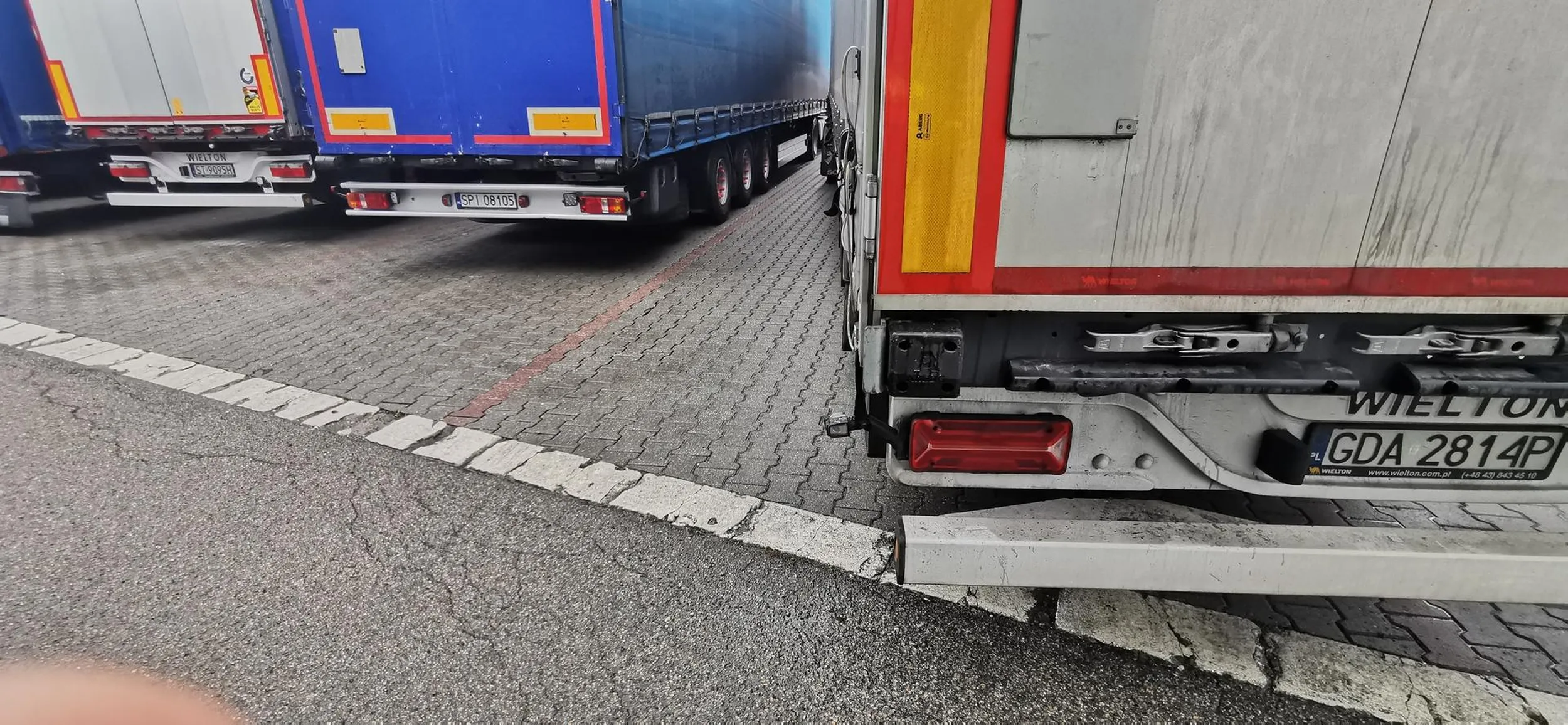 Znikome umiejętności parkowania i manewrowania. Wyjątkowa niekompetencja