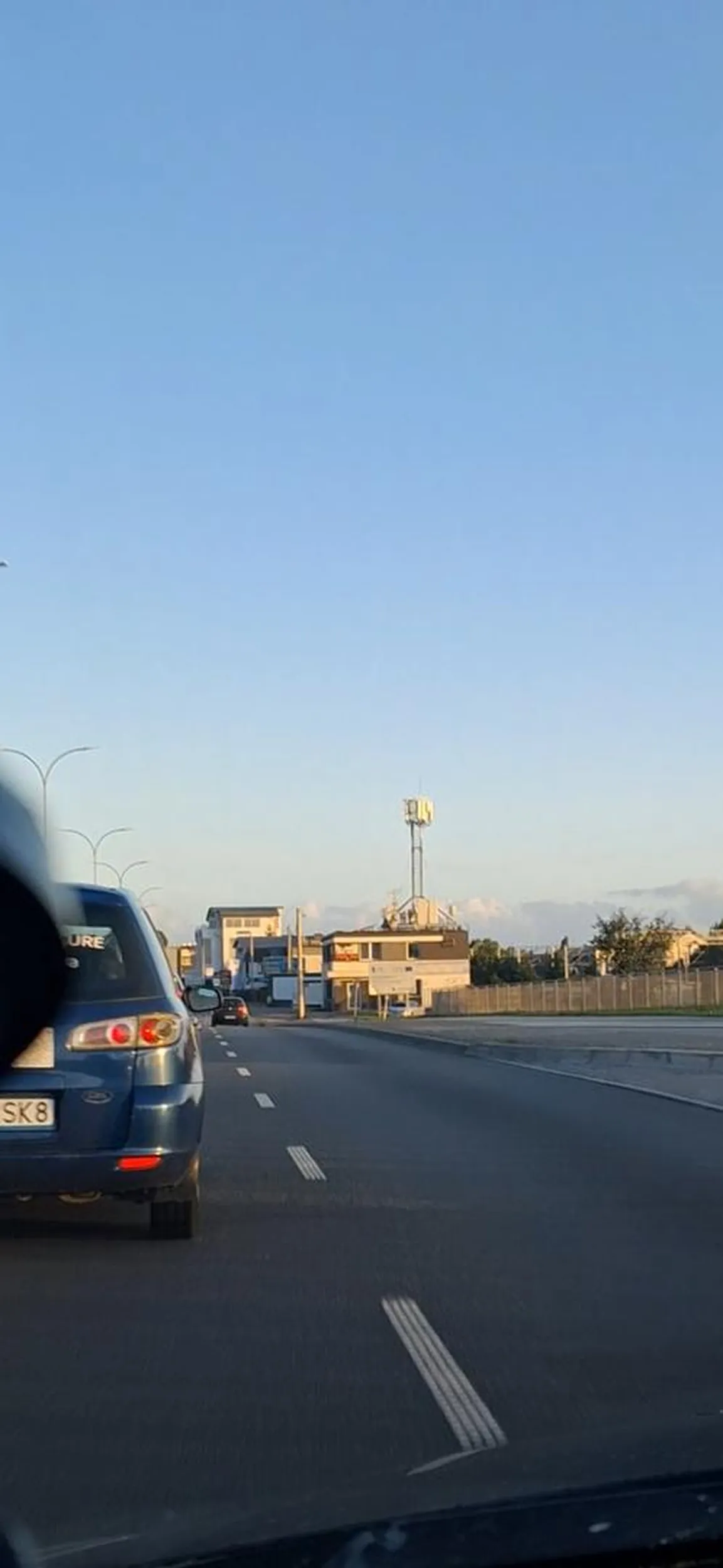 Blondi lewy pas służy do wyprzedzania a nie do powolnej jazdy