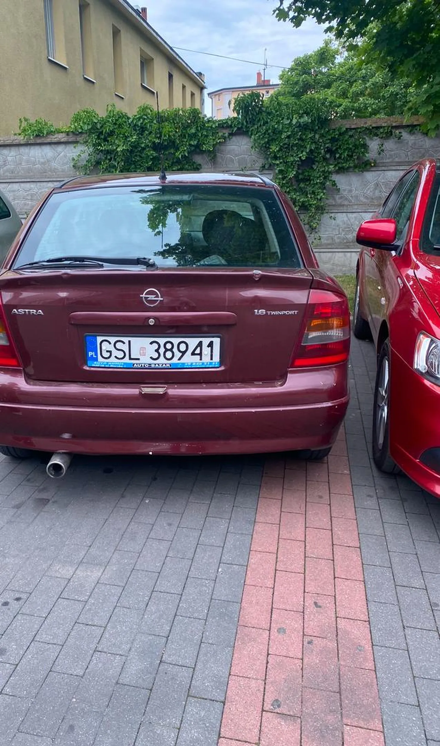 dziecka do fotelika niemoge wlozyc