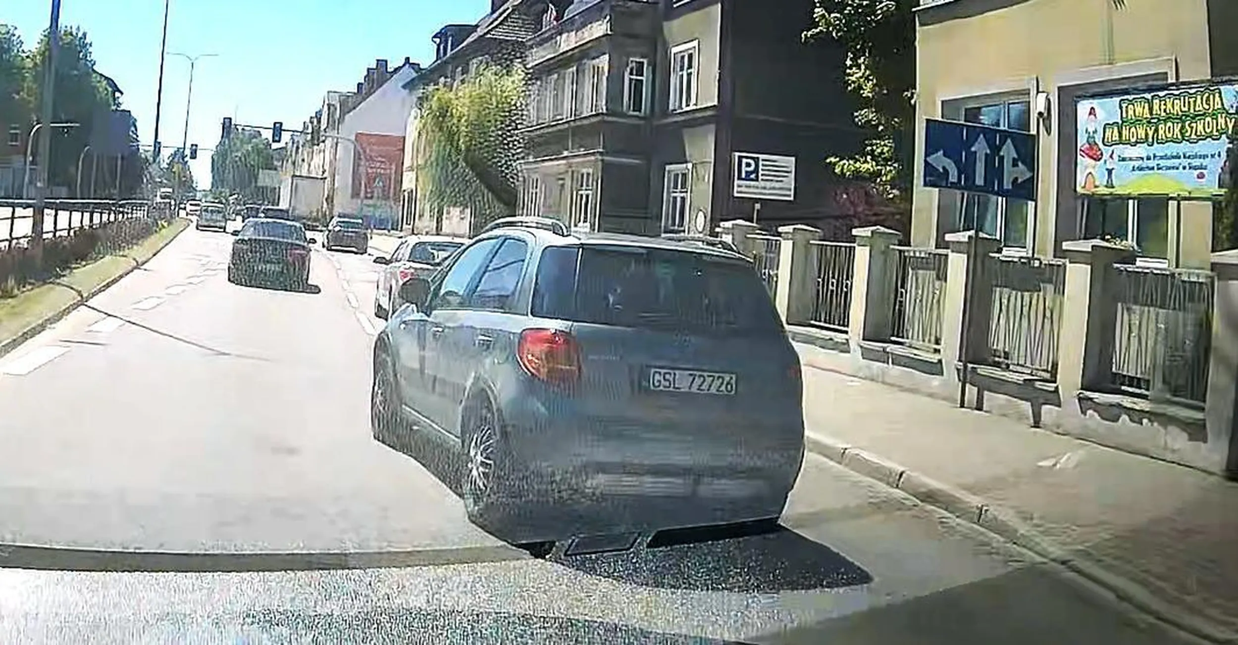 Zmiana pasa ruch na zakładkę. Myślenie zostawił w żłobku