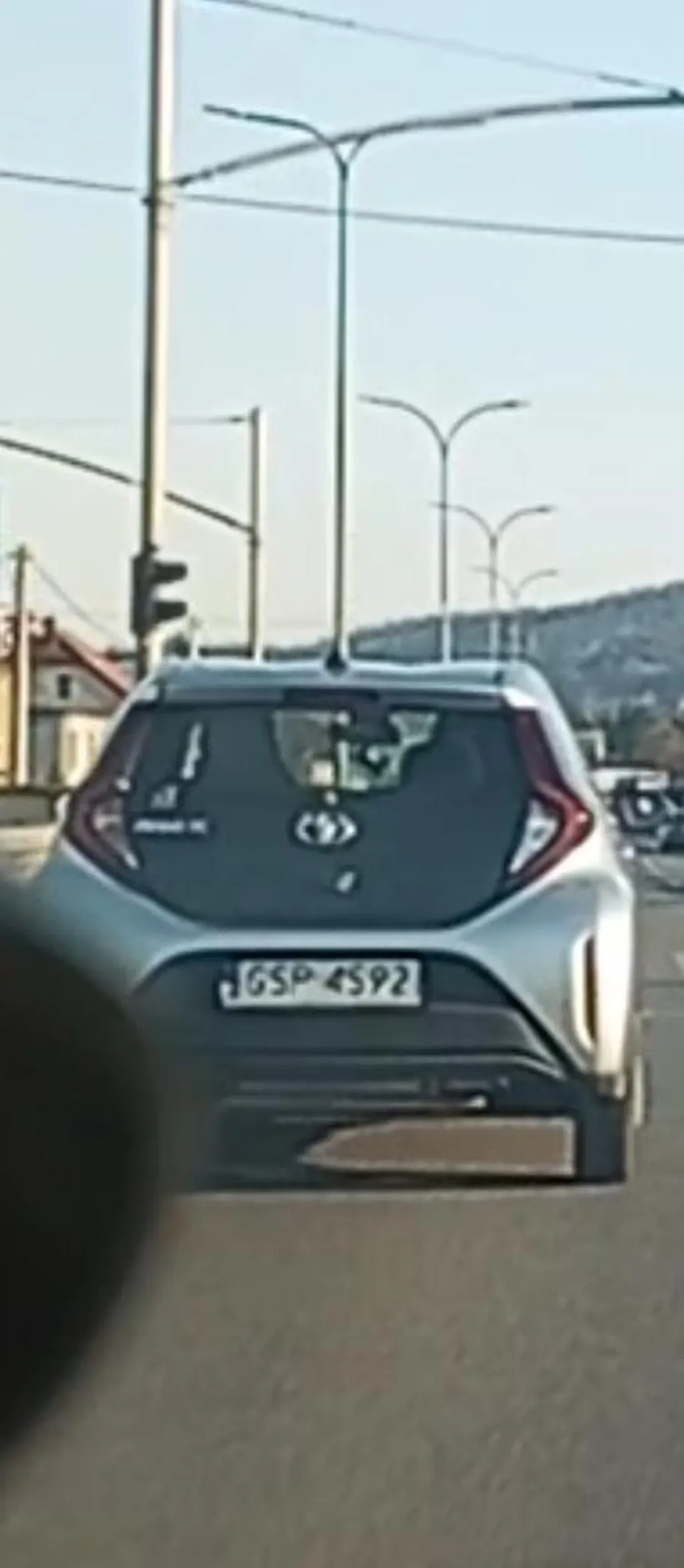 Poruszamy się prawym pasem a nie ślimaczy się lewym a prawy pusty lewy służy do wyprzedzania