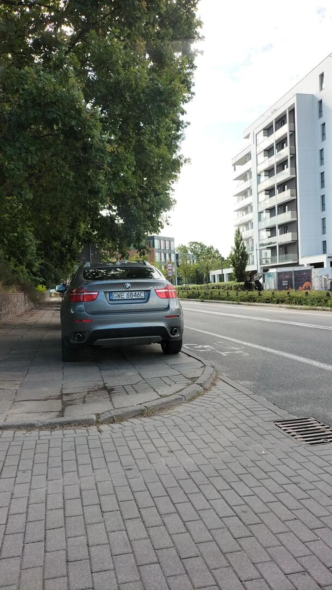 Nie po to się kupuje BMW, żeby wam chłopakom ułatwić życie