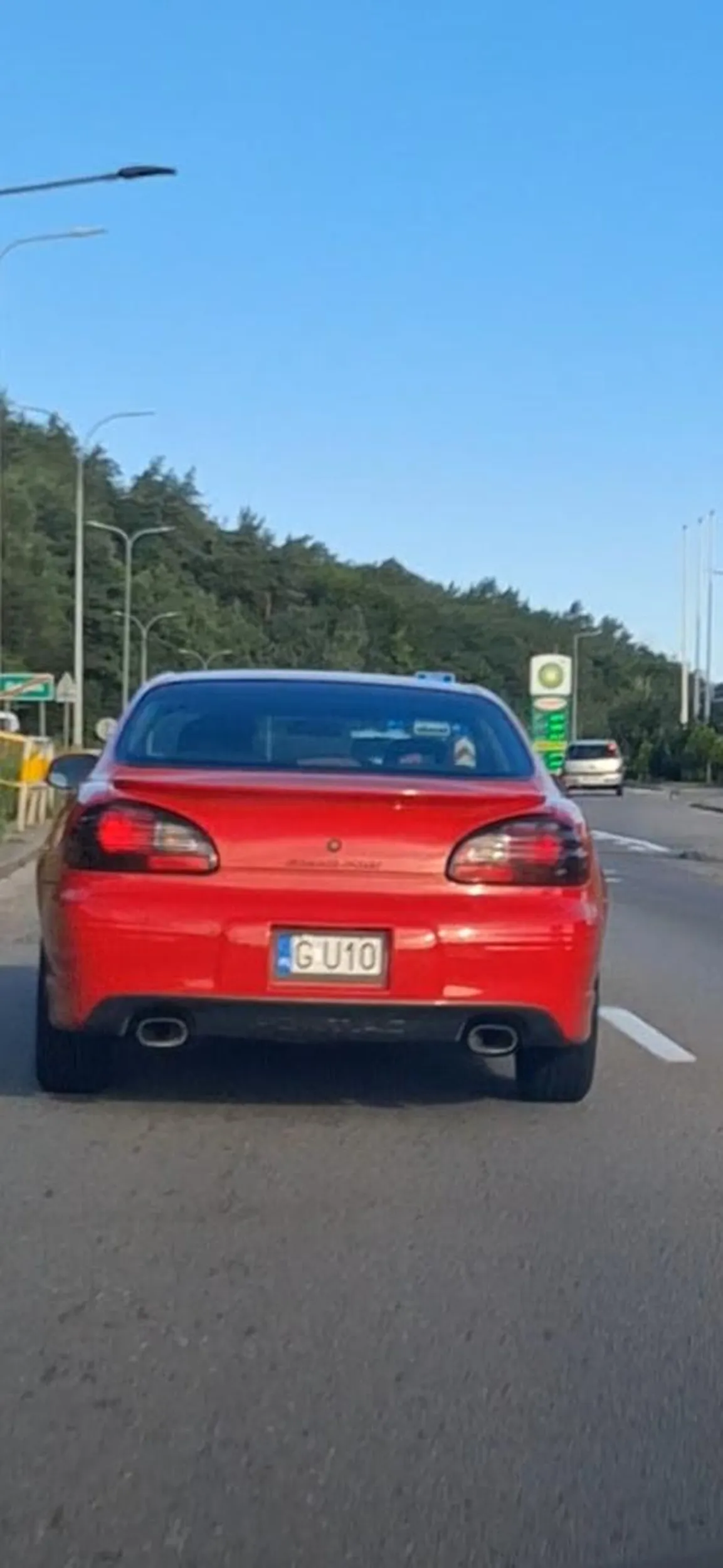 Kobito ogarnij sie jak można tak wolno jechać jeszcze lewym pasem