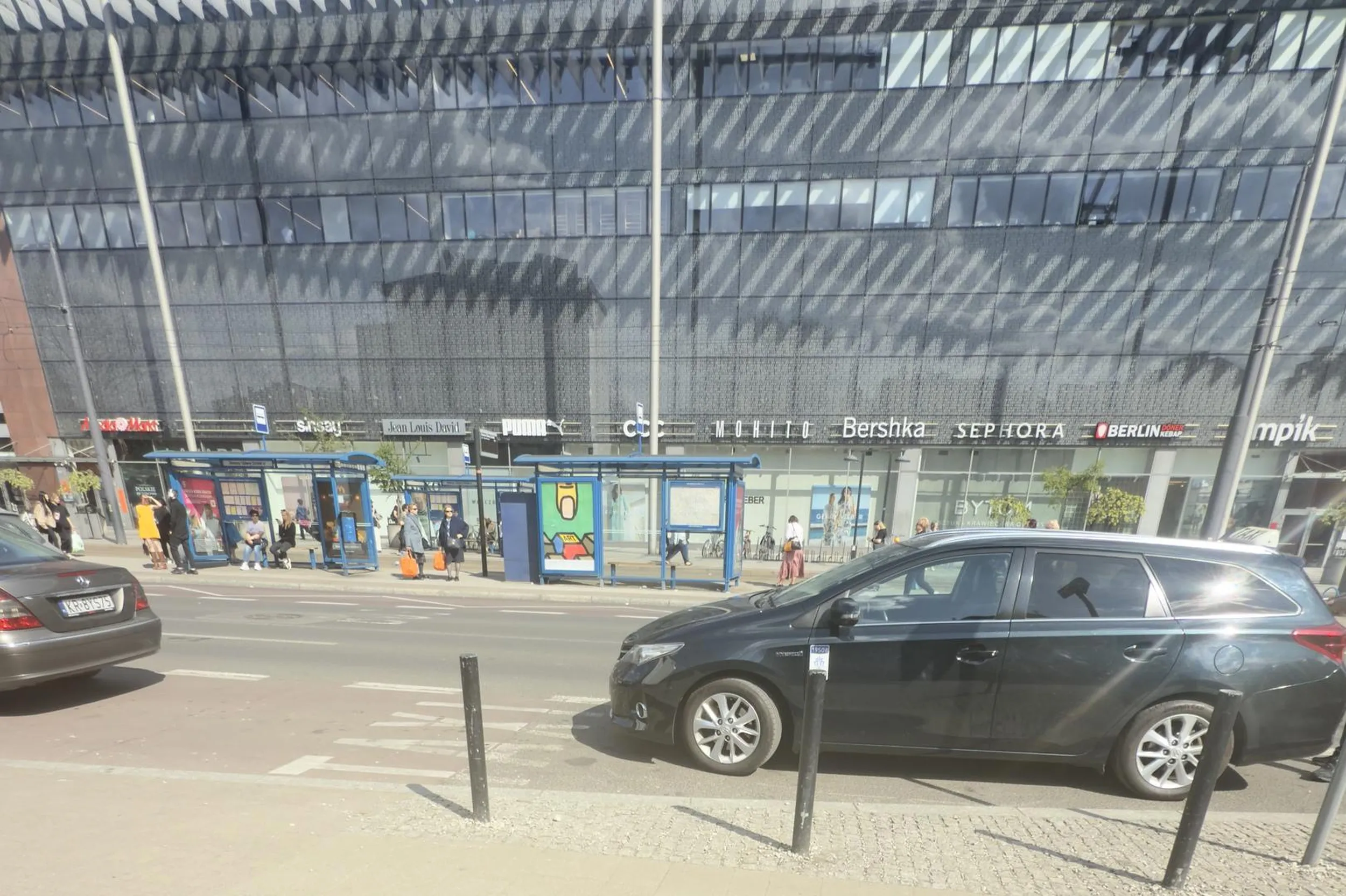 Typowy beton i święta krowa