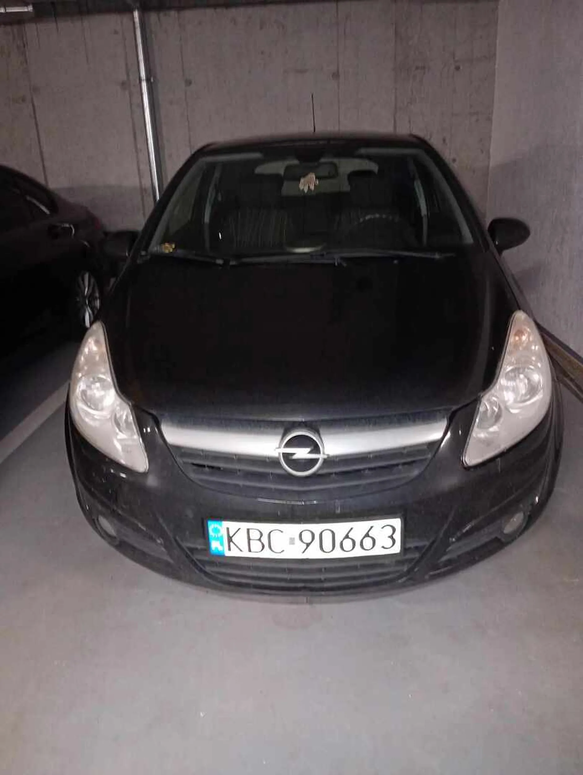 Zajmuje nie swoje miejsce prywatne na parkingu