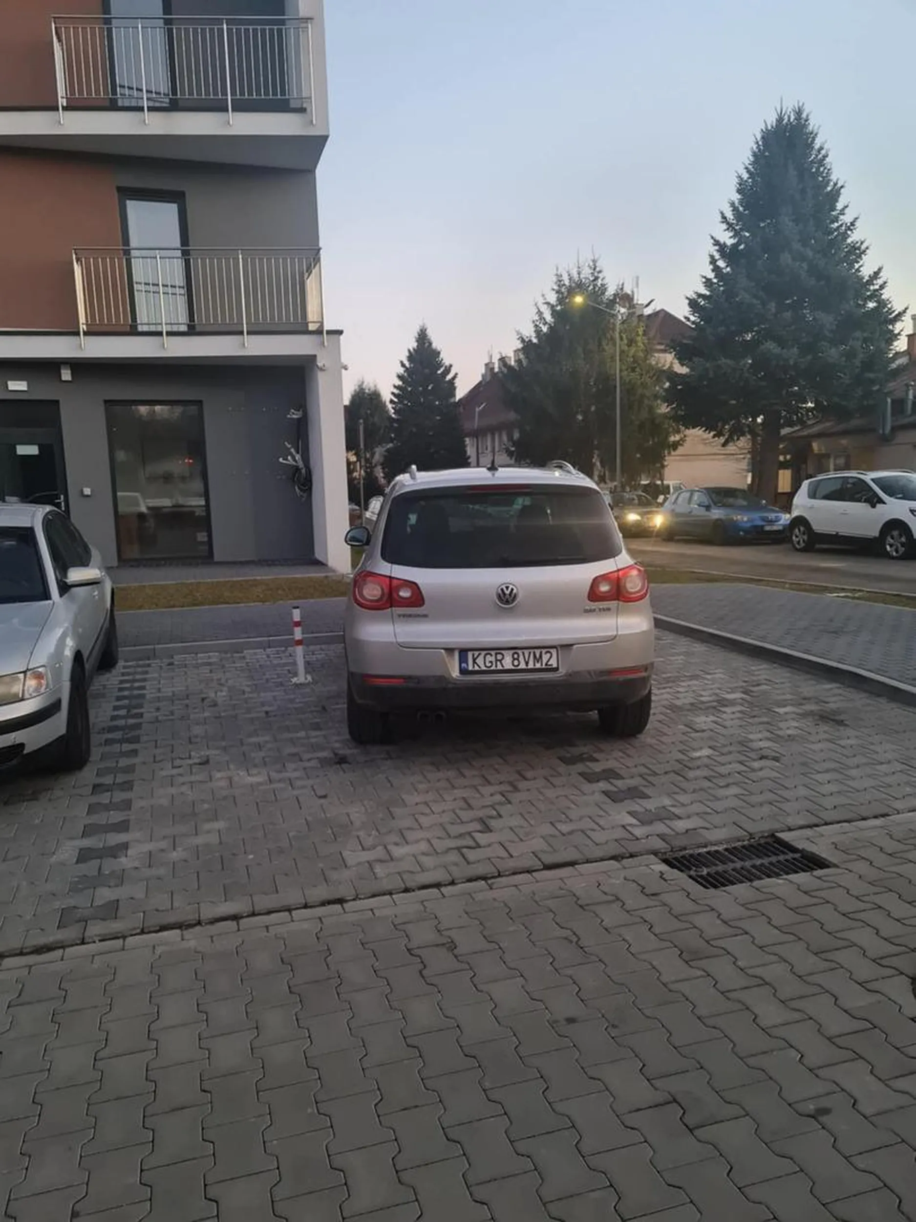 Między słupkami najlepiej