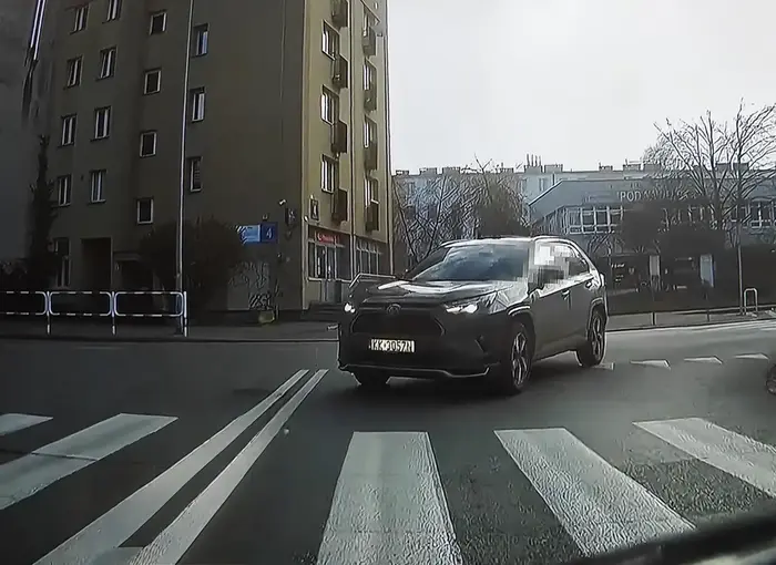 Jełop nie umie w lewoskręt