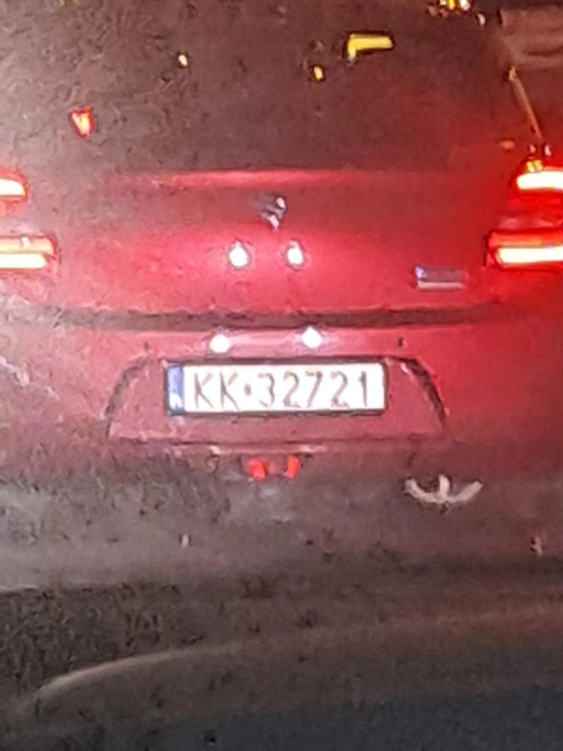 Strasznie wolno jedzie na Wesołej w Żywcu. Naucz sie jeździć gałganie