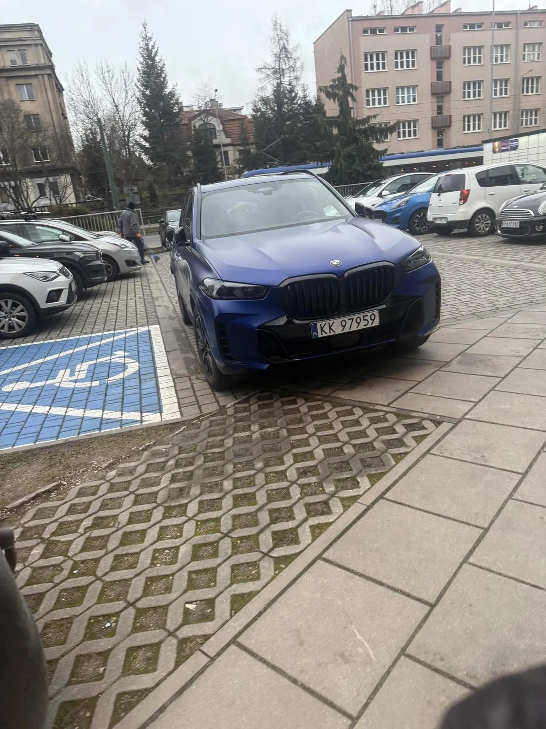 Parkuje jak baran….