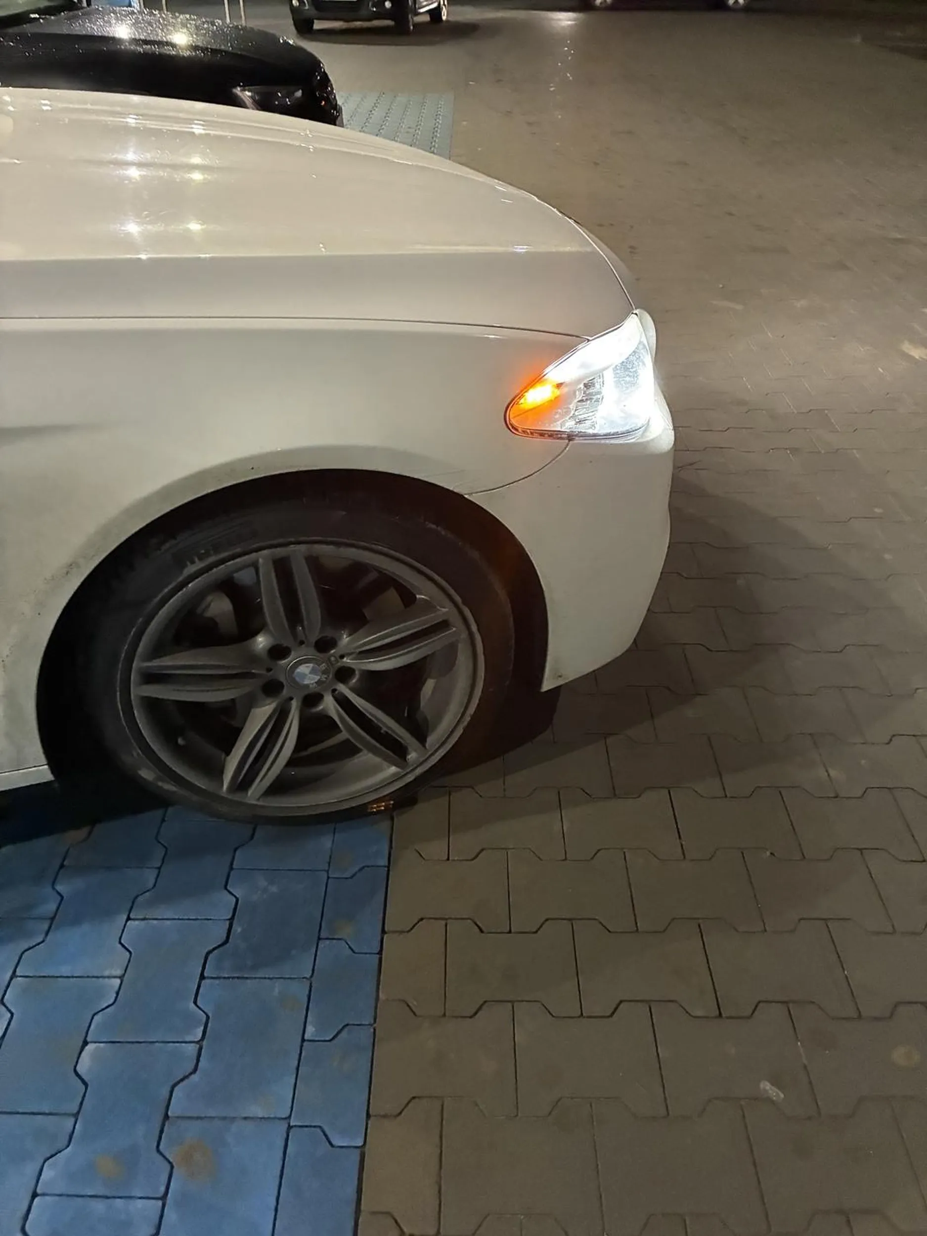 PARKUJE JAK ŁOŚ TEN INWALIDA ZAJE…!