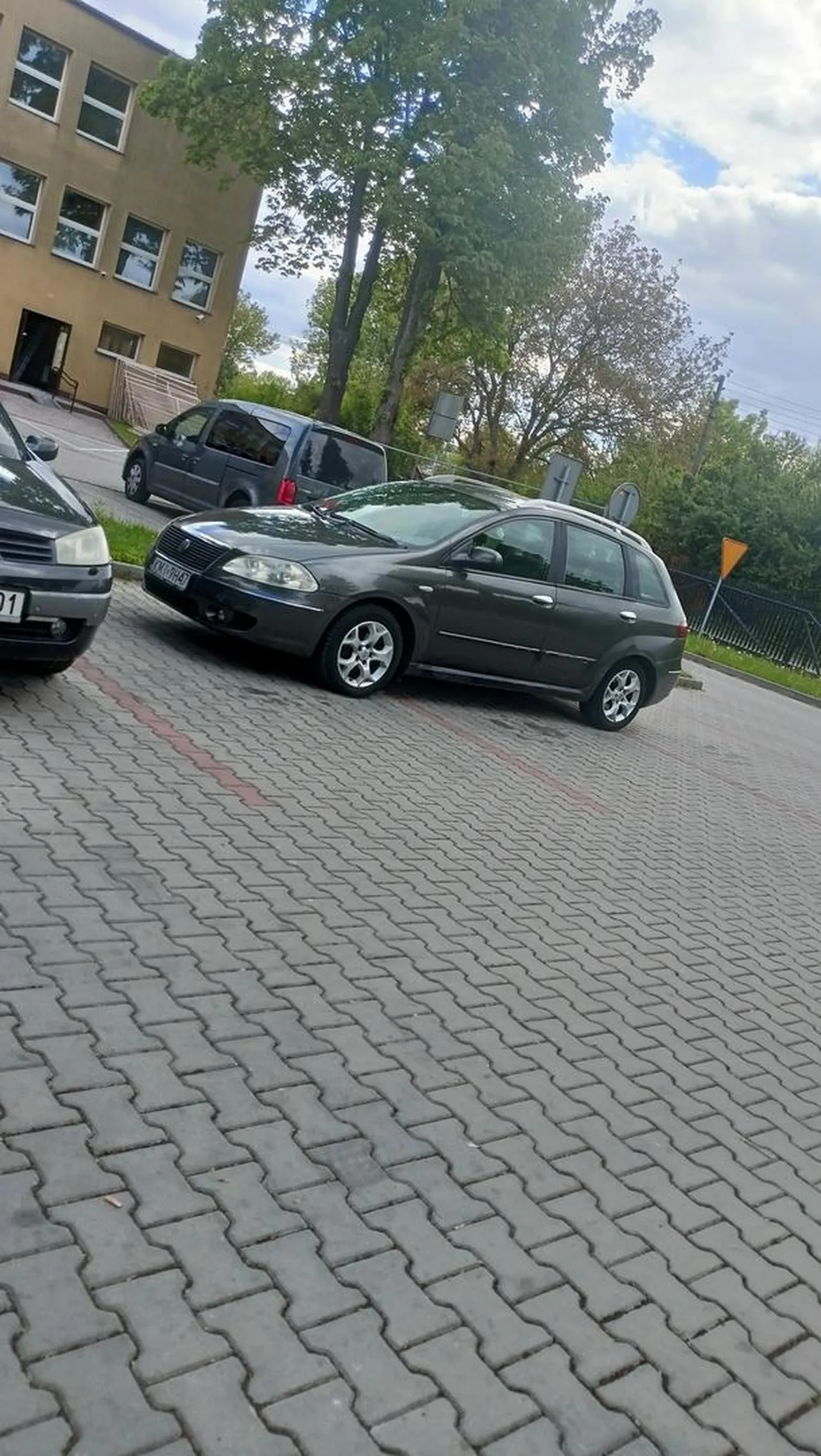 Kolega nie umie w parkowanie