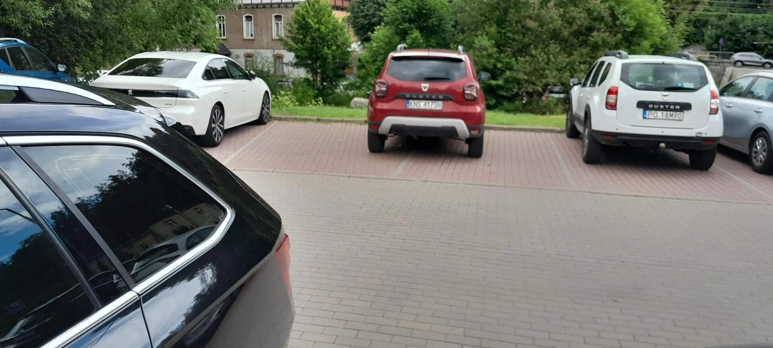 Z Nowego Sącza do Szklarskiej Poręby jest kilka kilometrów,nikt cię tu nie zna ale to nie upoważnia do bycia burakiem.