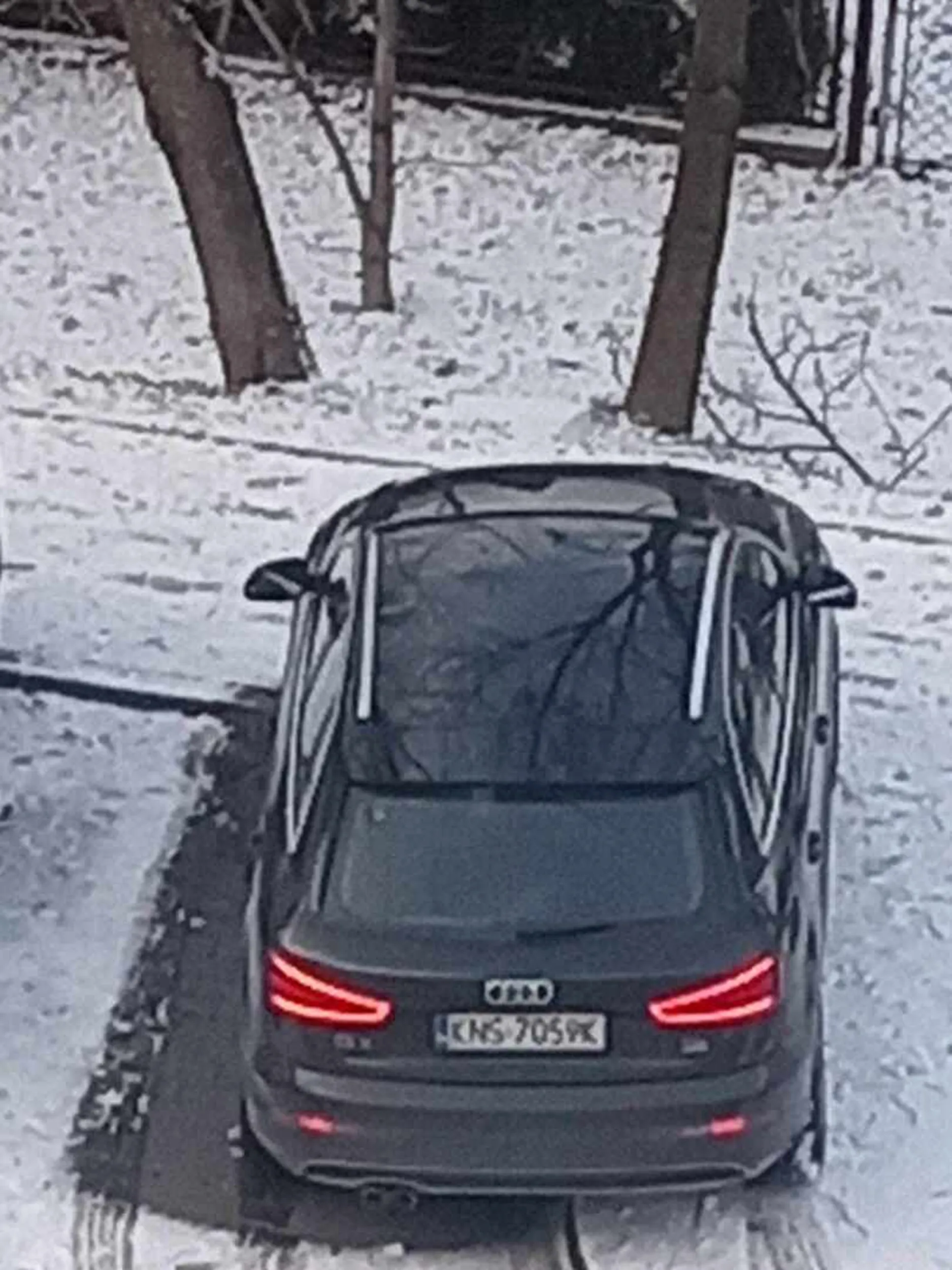 ogólnie to kierowca bardzo dobrze parkuje, nie ma się do czego przyczepić ?