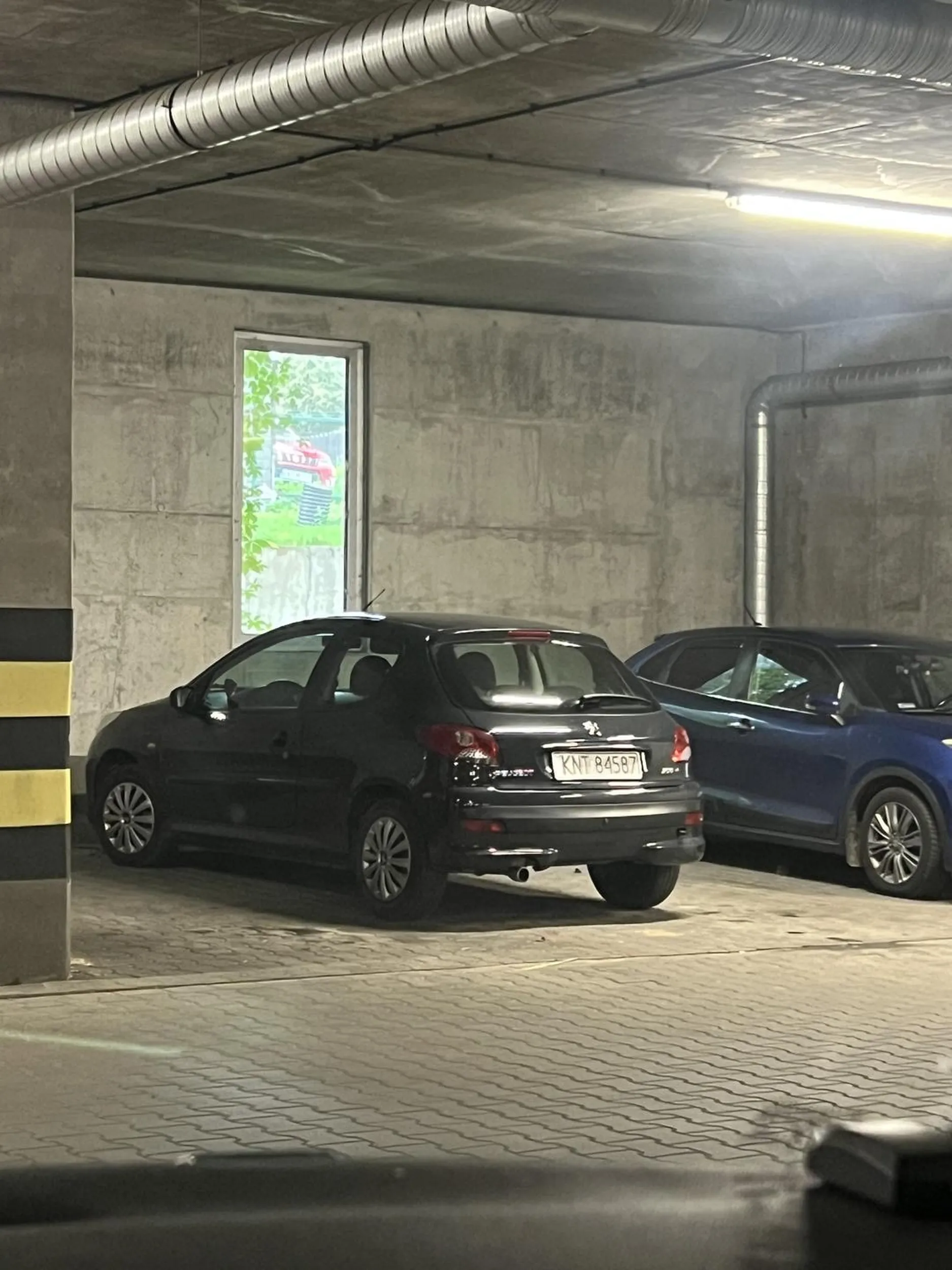 Parkuje na dwóch misjach. Naprawdę przydałoby się wrócić do nauki jazdy