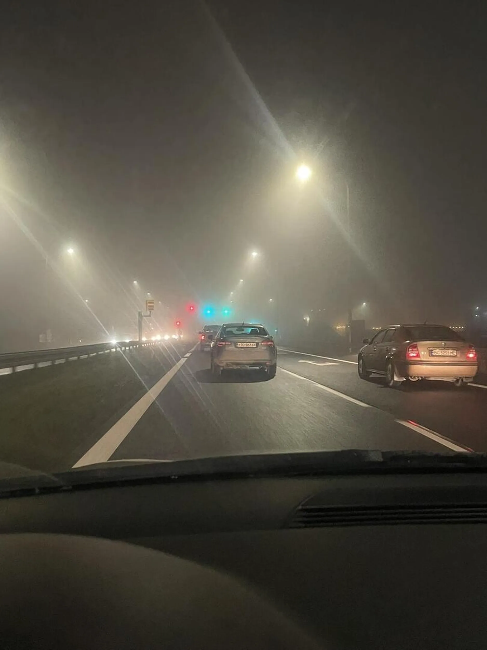 Naucz się światła włączać młotku, szczególnie w taką pogodę