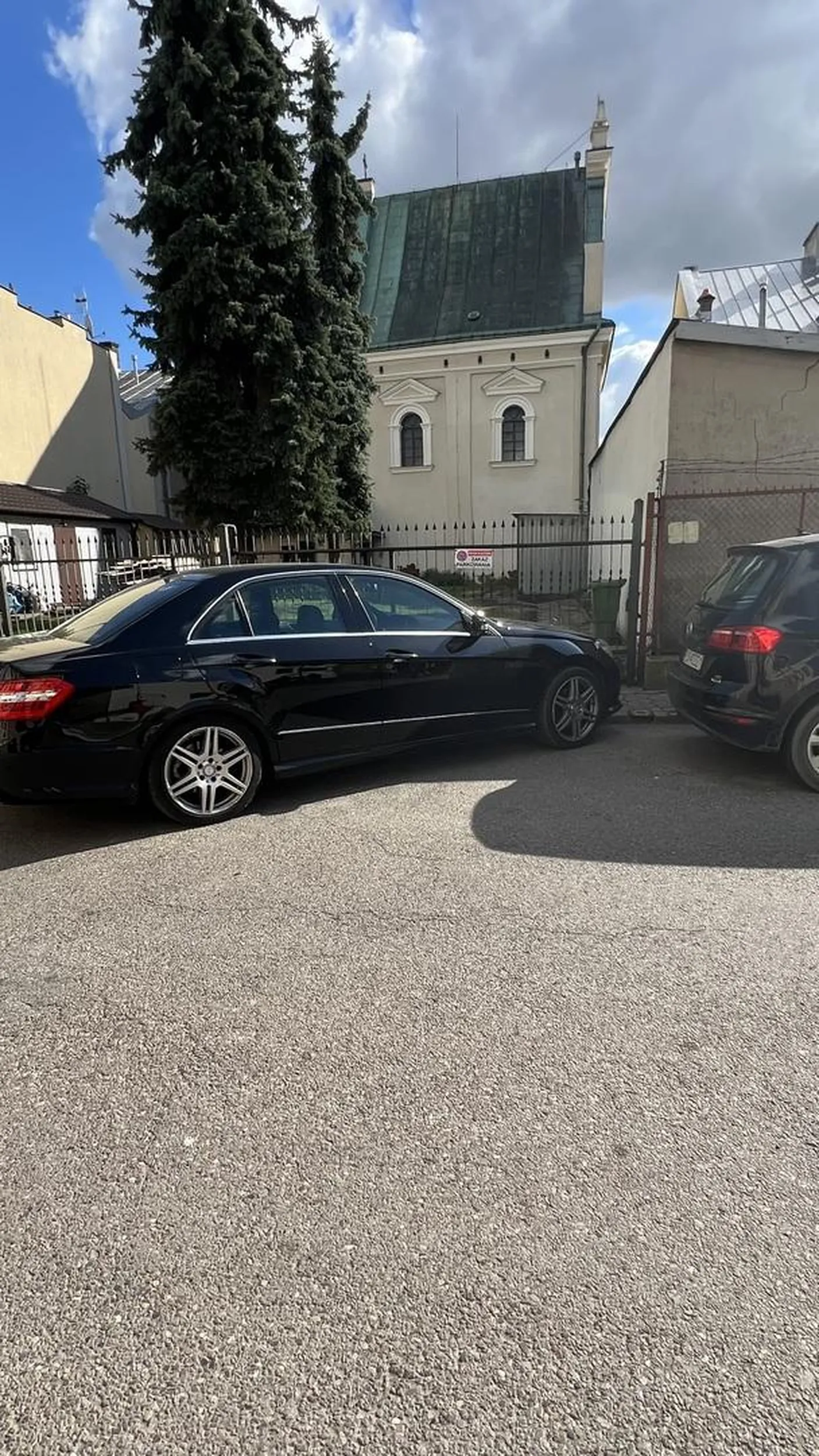 Naucz sie parkować czytać znaków nie potrafisz?