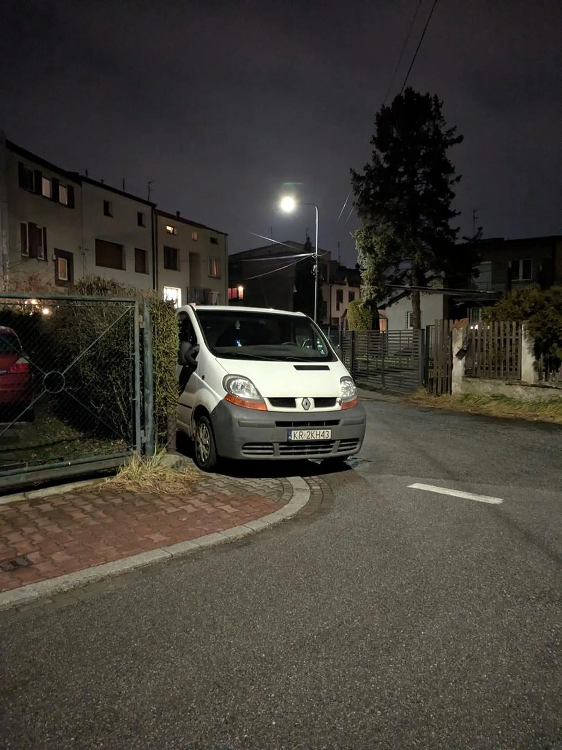 Kierowca musi jeszcze nauczyć się parkować