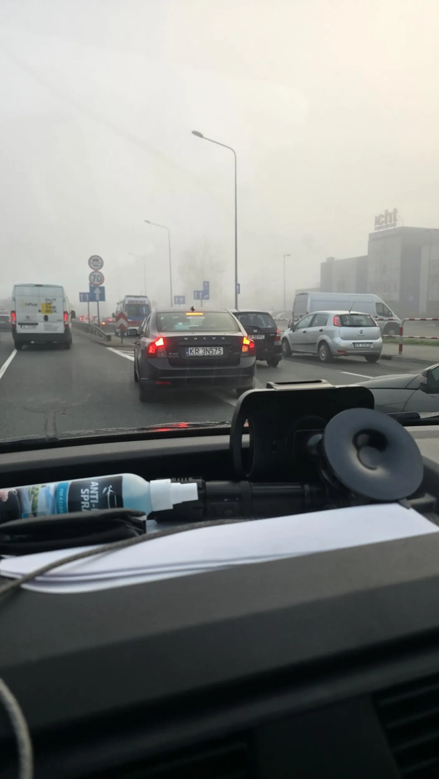 Wpychanie się na ciągłej