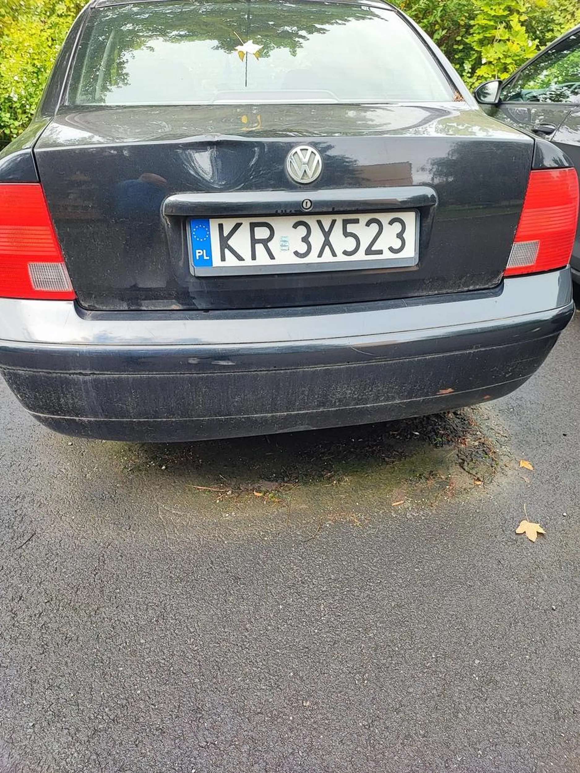 Stoi od 5 lat i blokuje miejsce pod domem