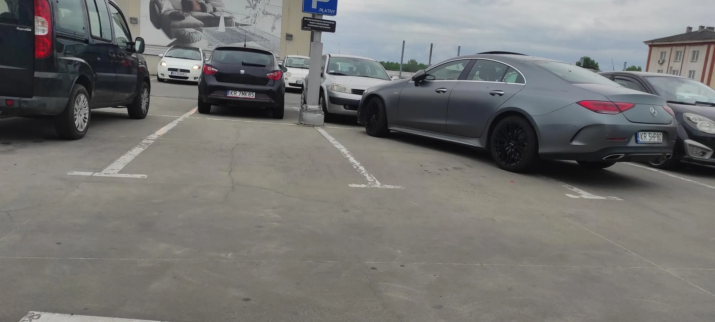 Prawdziwy "mistrz parkowania"!