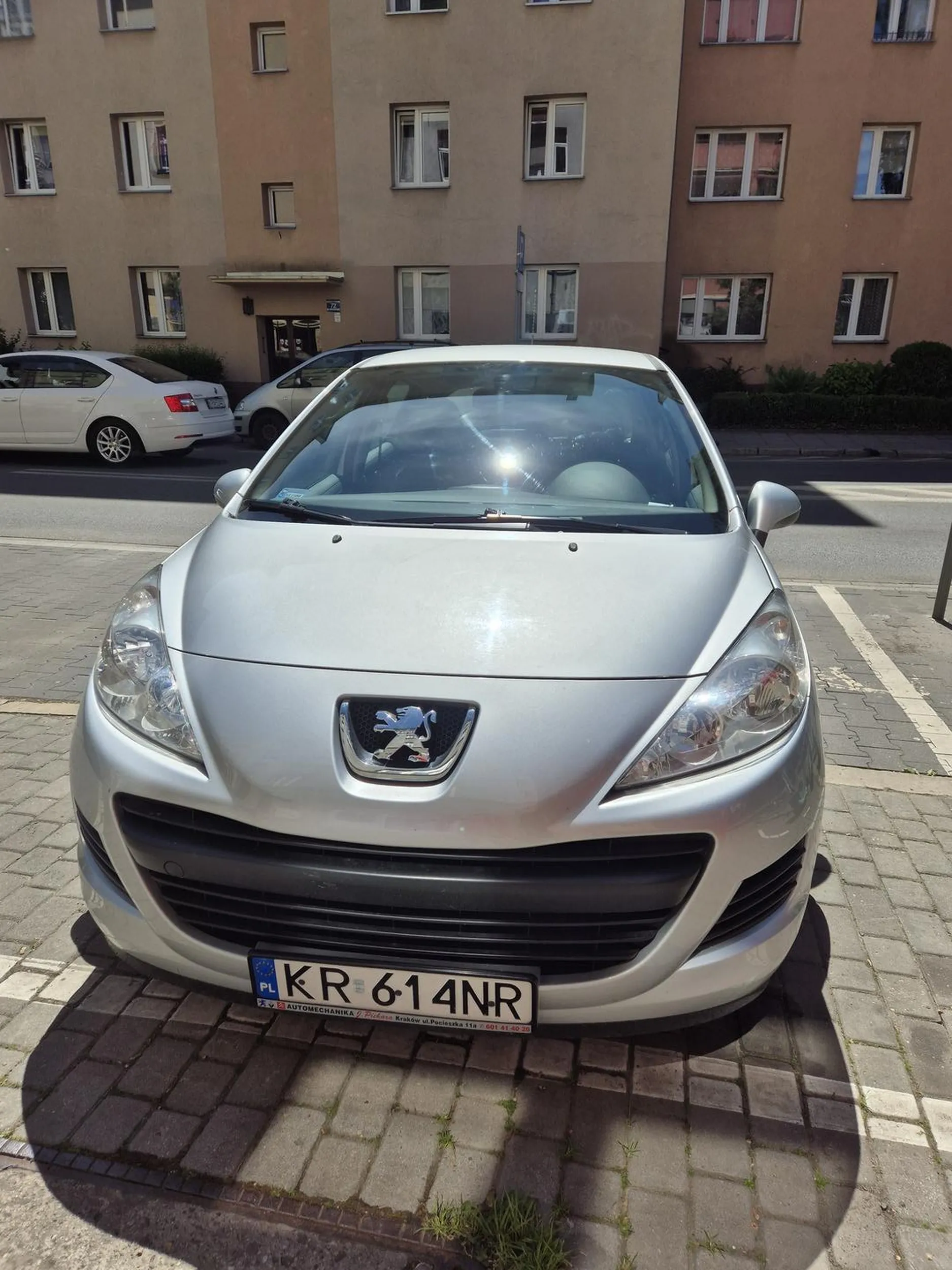 Stare cipsko nie umie jeździć. Staruch zajechać drogę i nie dało się wjechać na osiedle