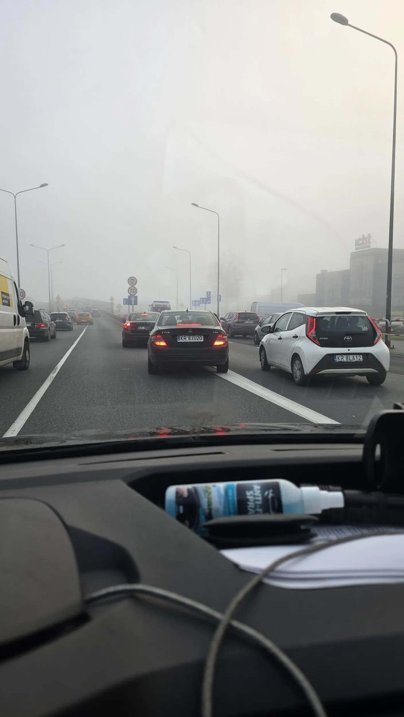 Wpychanie się na ciągłej, klasycznie na nowohuckiej