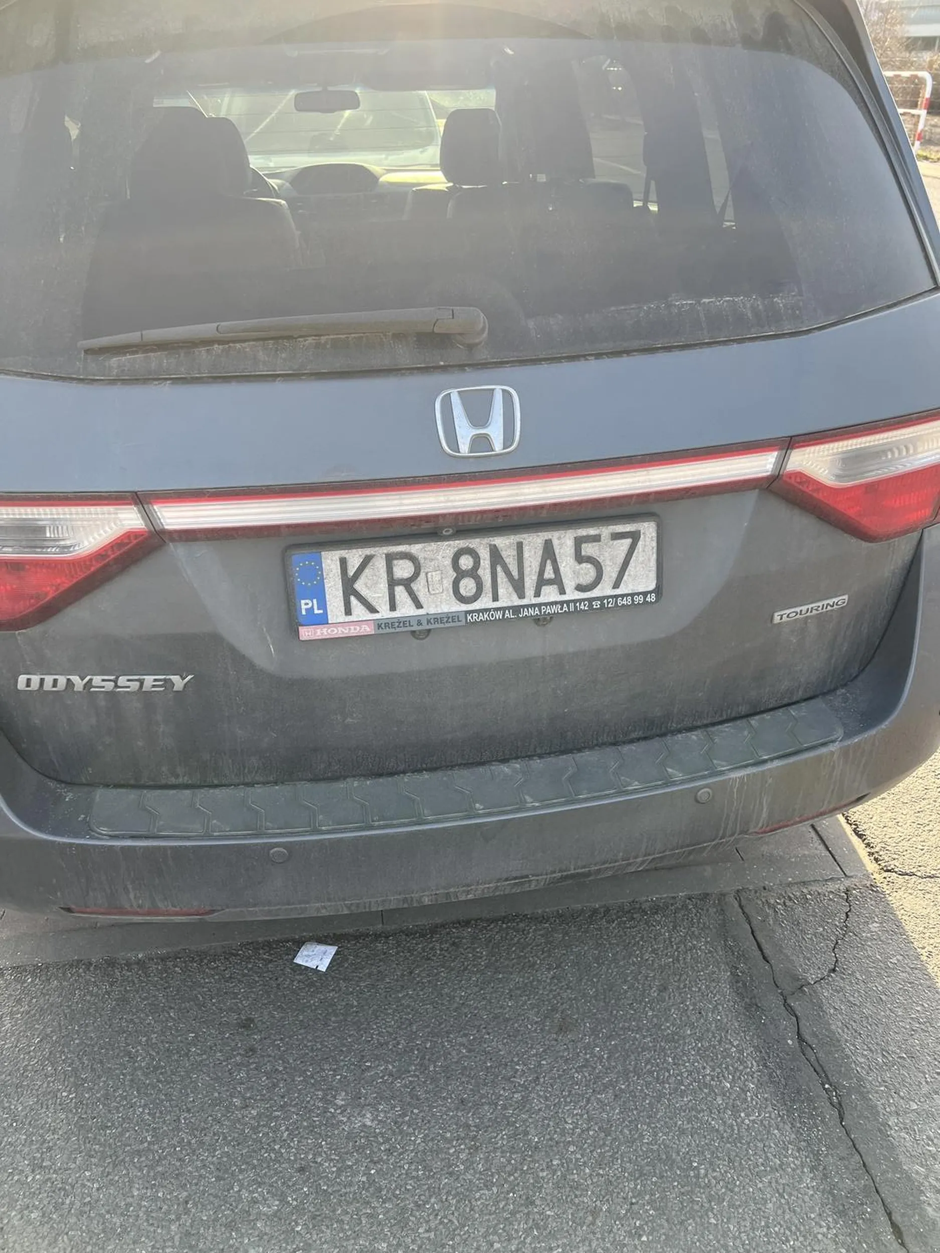 Pan parkuje w zderzak